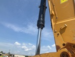 Hydraulics with Bucket Cylinder