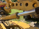 Hydraulics with Blade Side Shift Cylinders