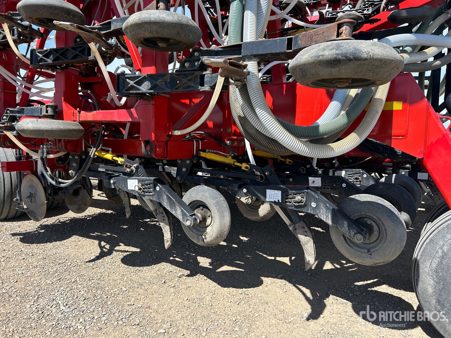 2011 Bourgault 3310 PHD