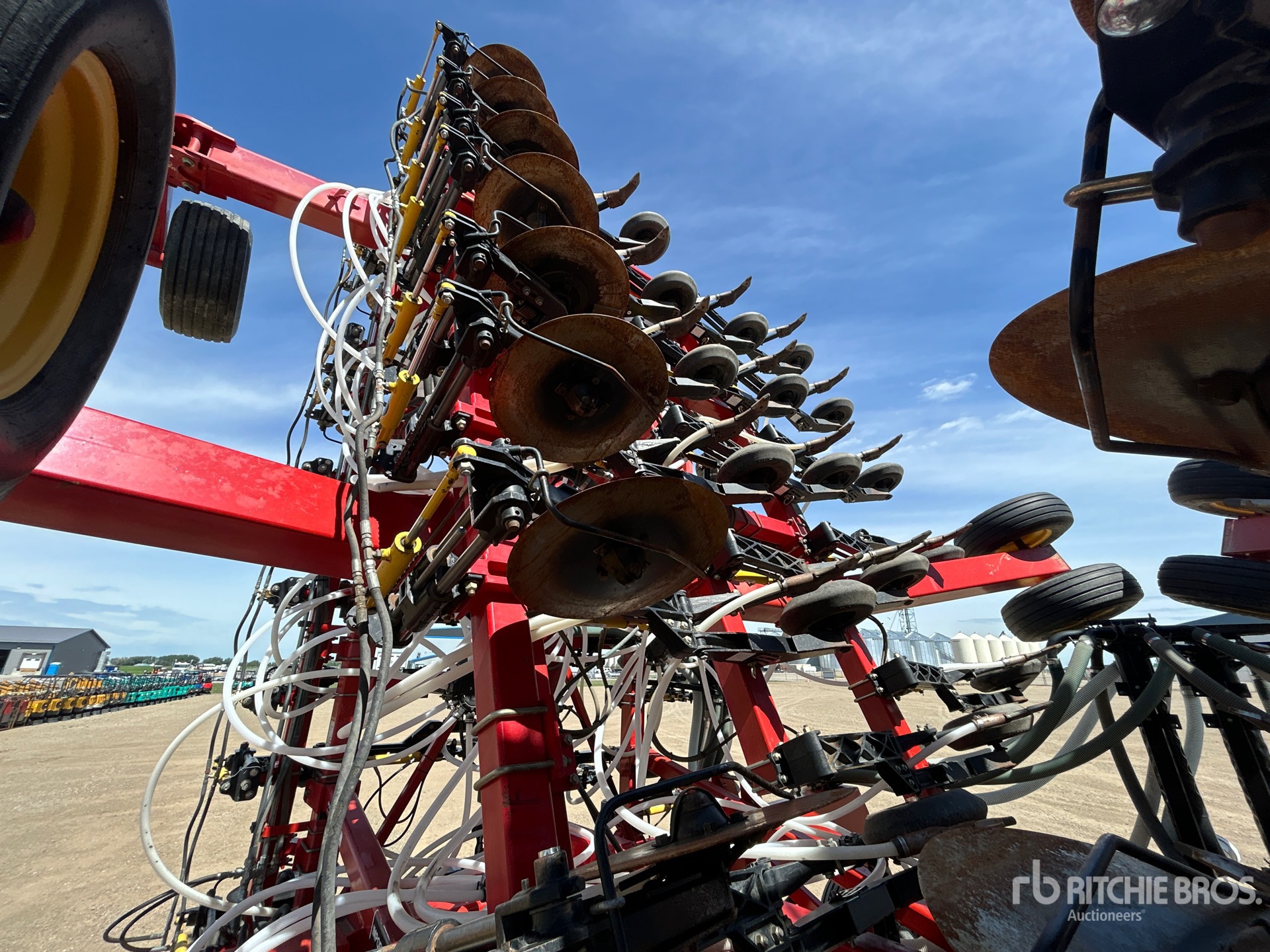 2011 Bourgault 3310 PHD