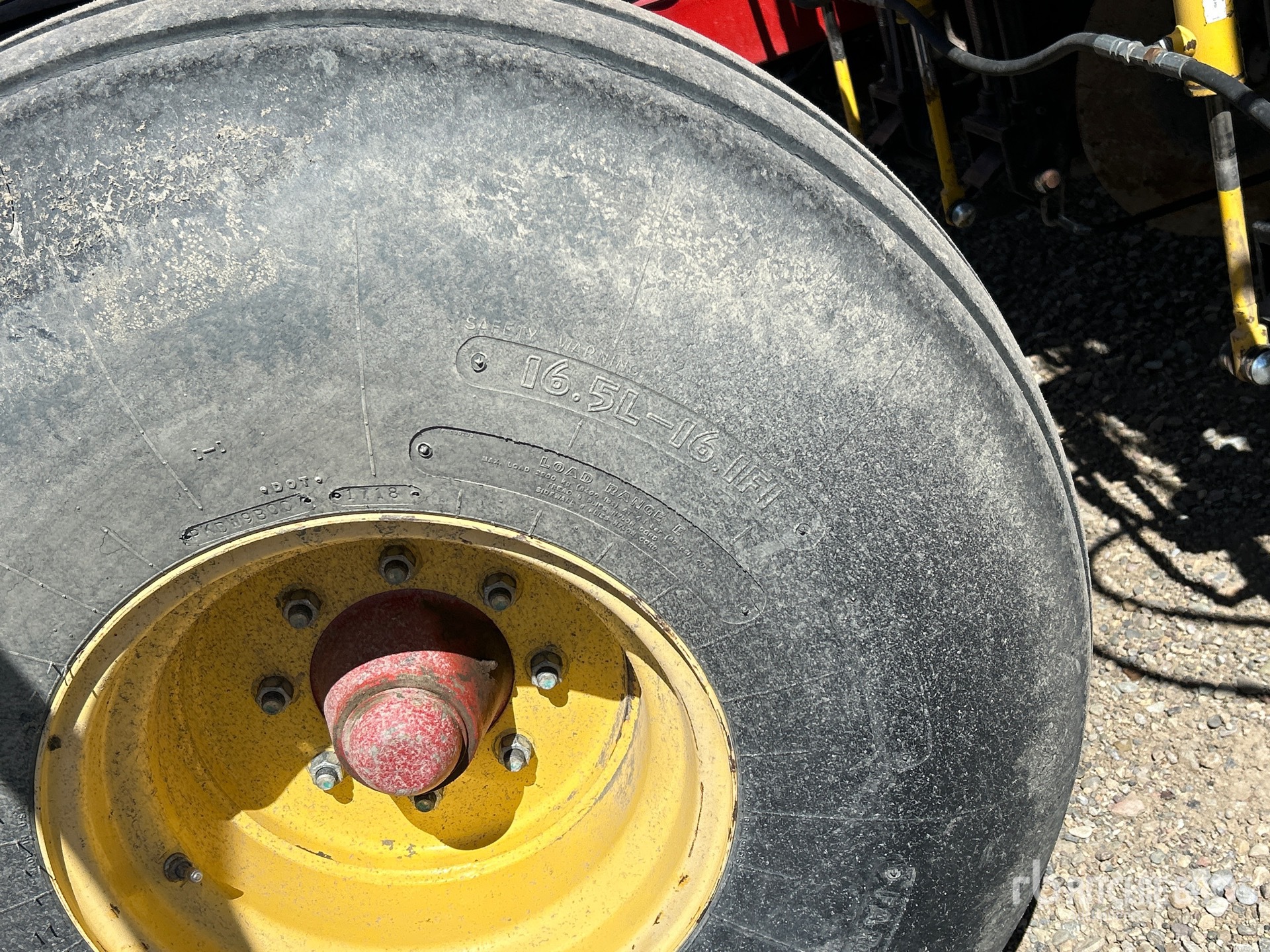 2011 Bourgault 3310 PHD