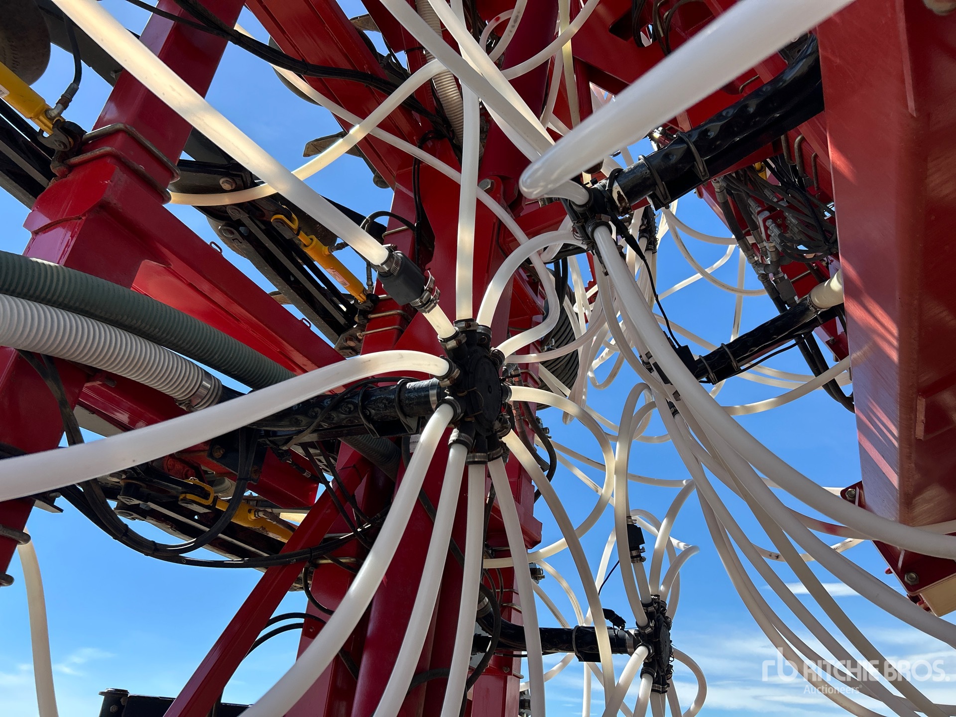 2011 Bourgault 3310 PHD