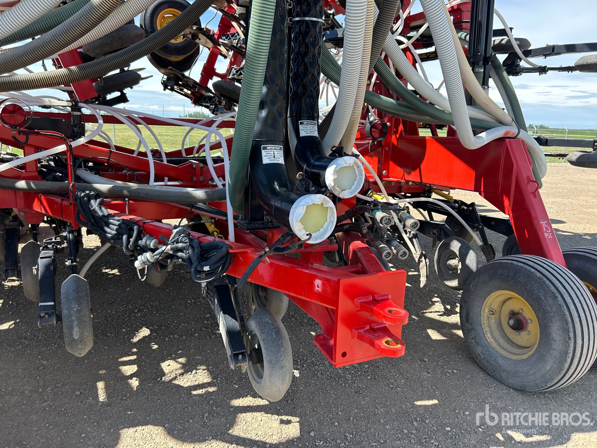 2011 Bourgault 3310 PHD