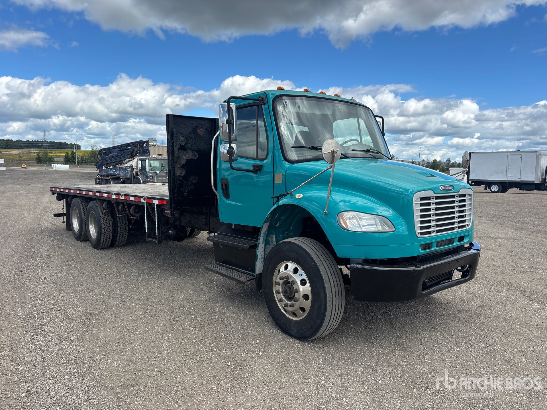 2018 Freightliner M2 106