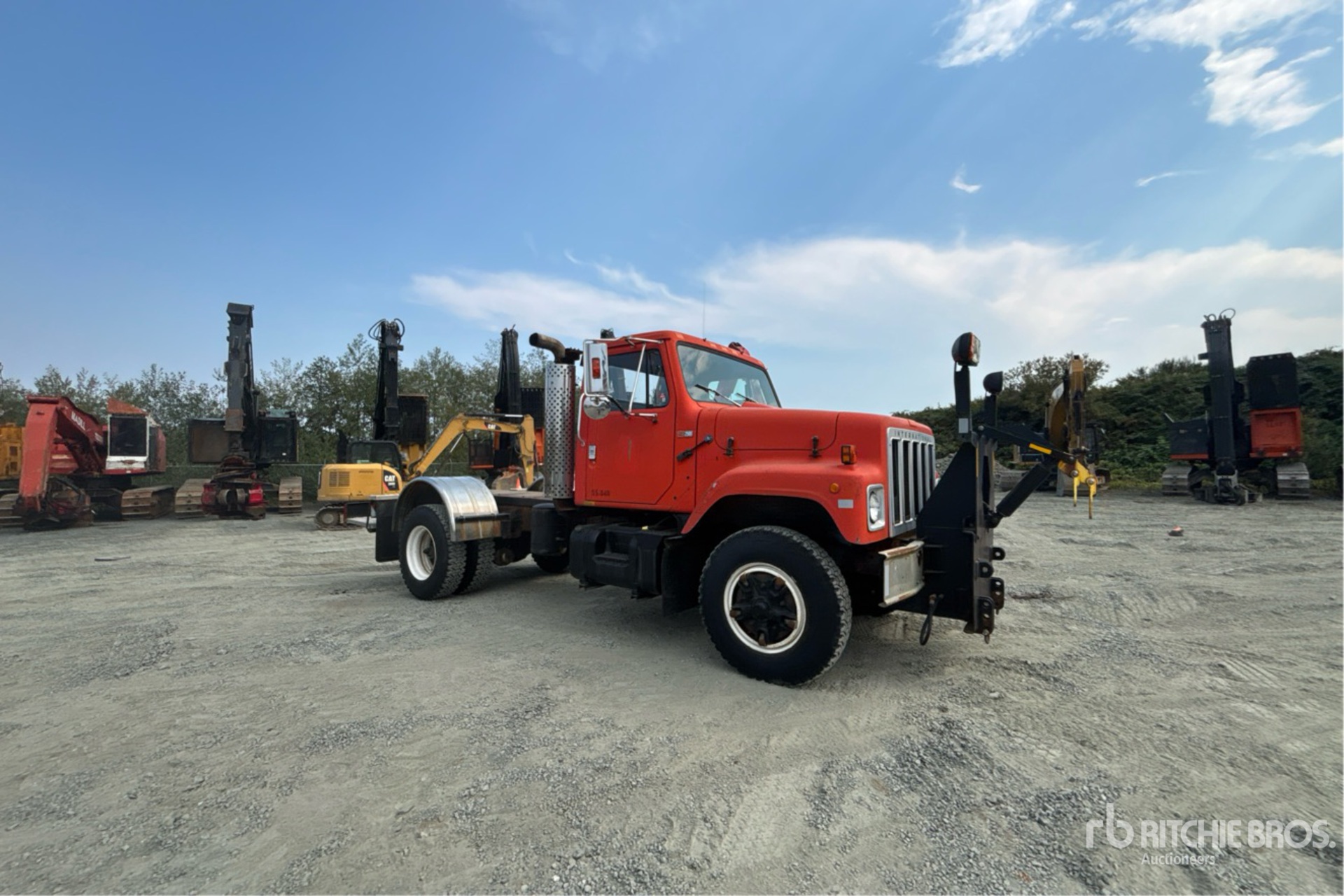 1984 International 2574