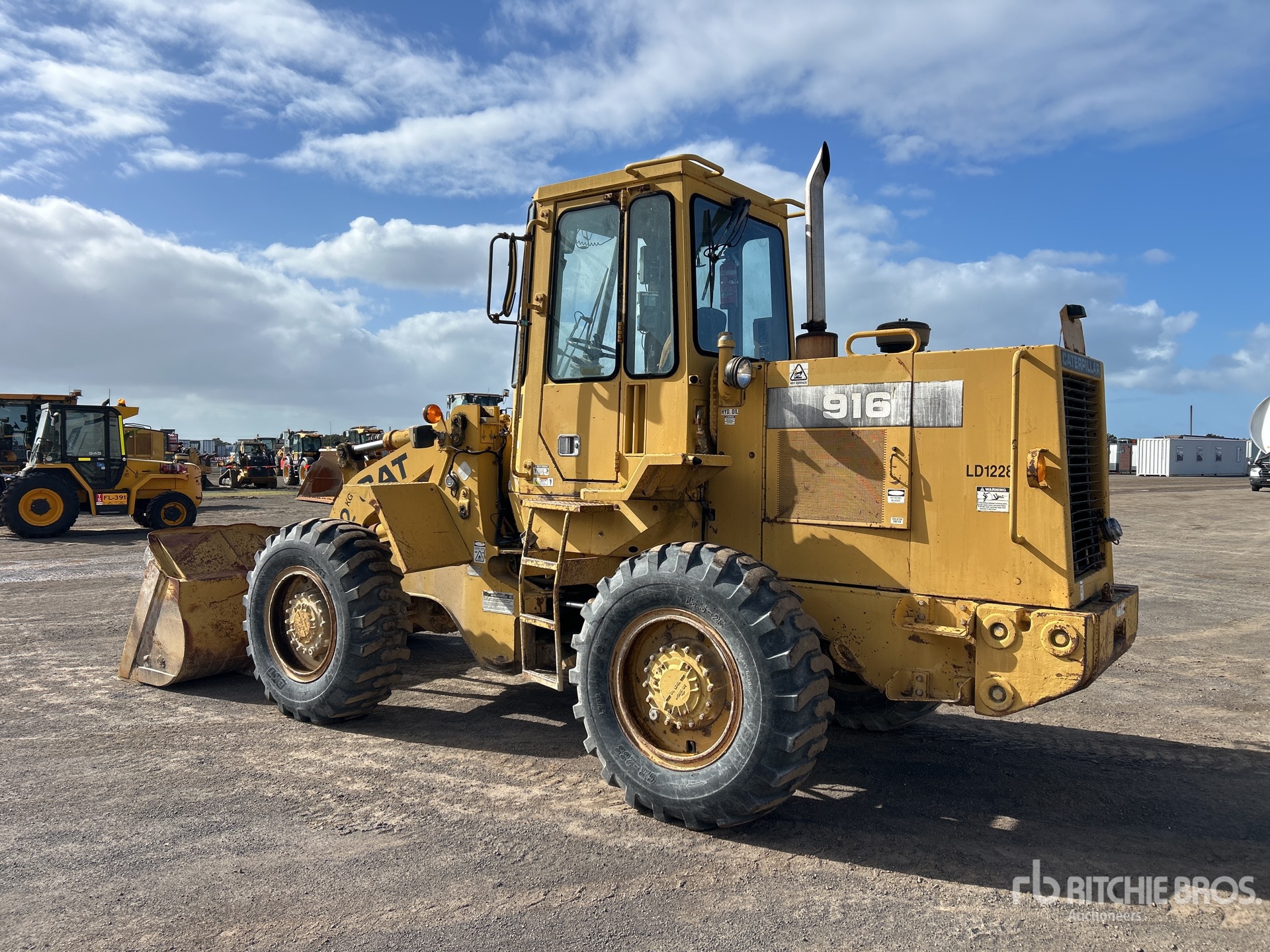 1989 Caterpillar 916
