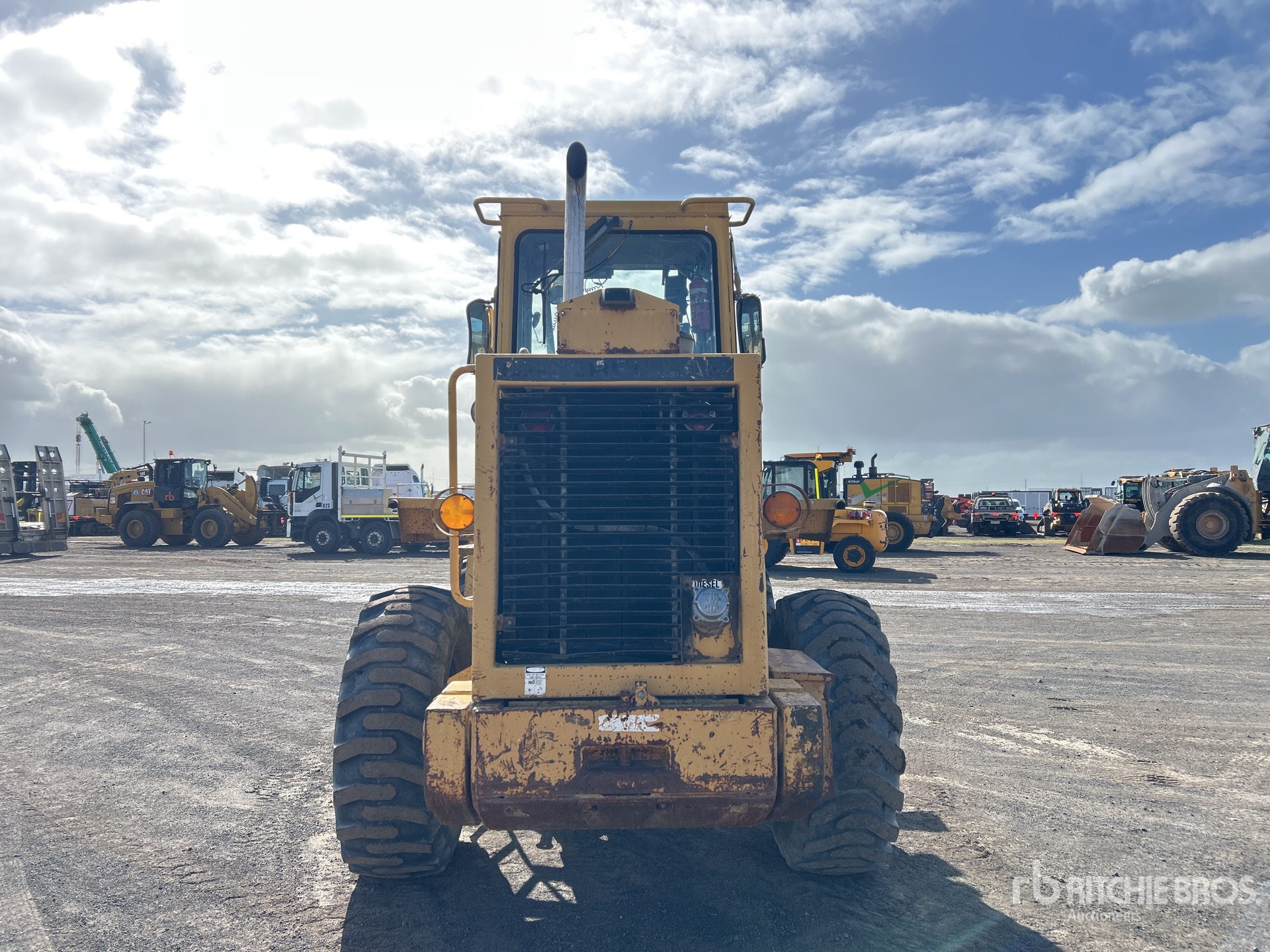 1989 Caterpillar 916