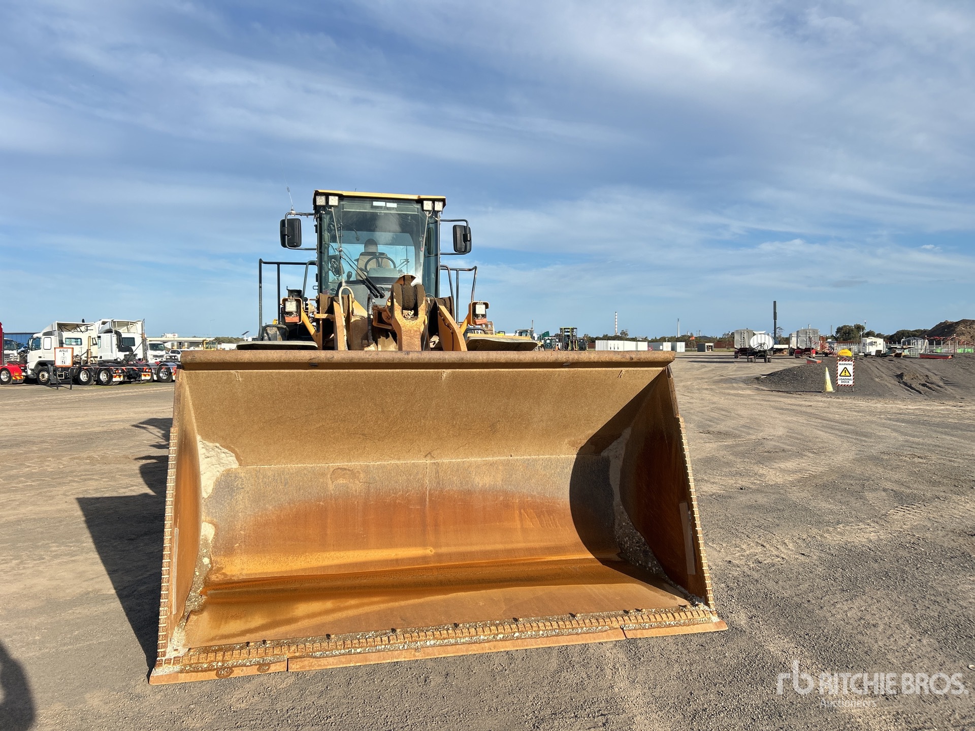 2012 Hyundai HL770-9