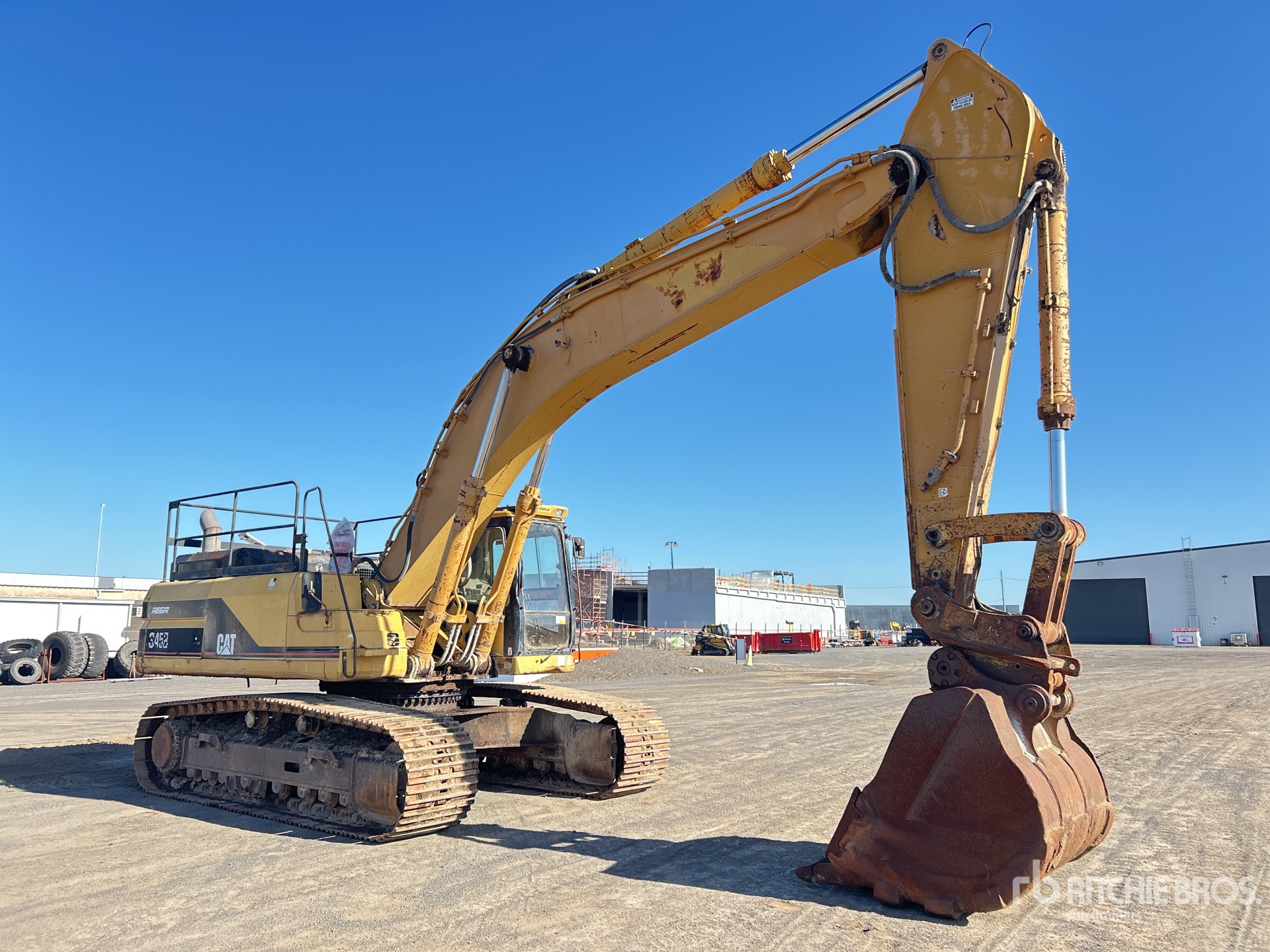2000 Caterpillar 345B