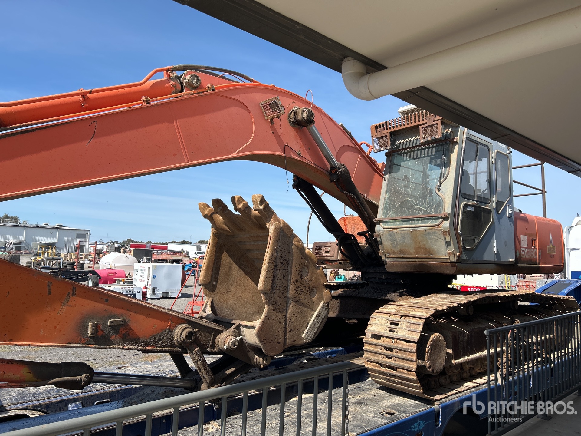 Photo of 1999 Hitachi EX280