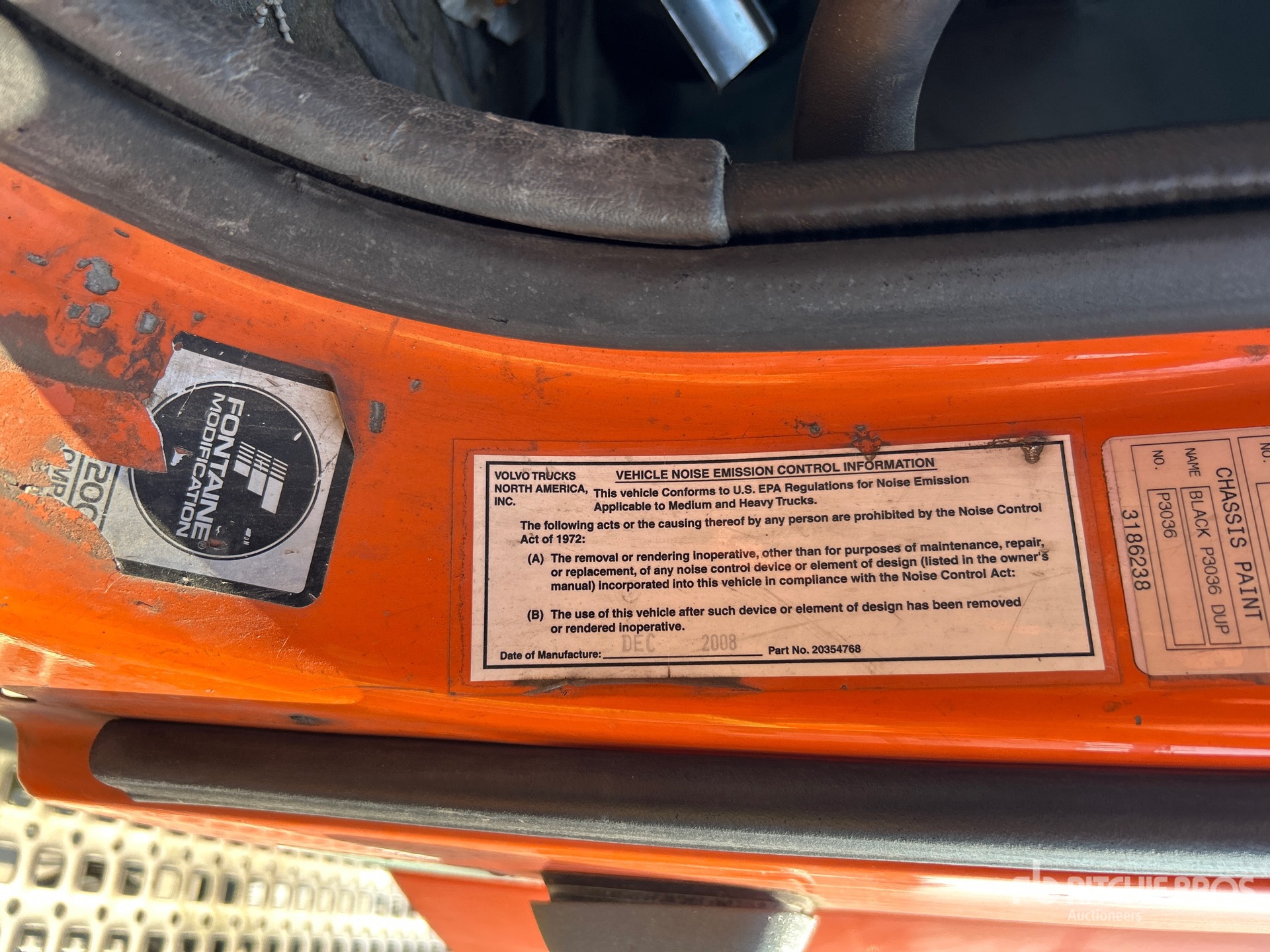 2009 Volvo VNM