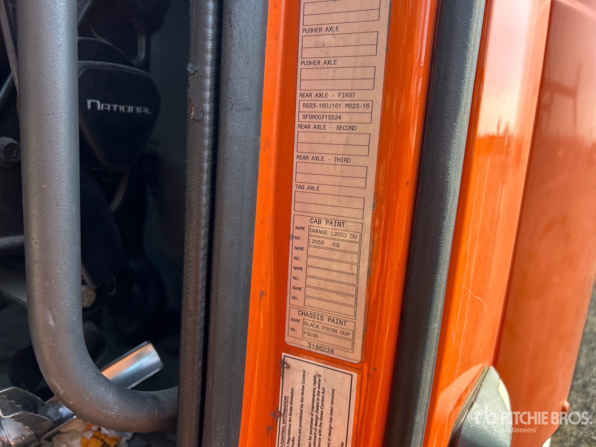 2009 Volvo VNM