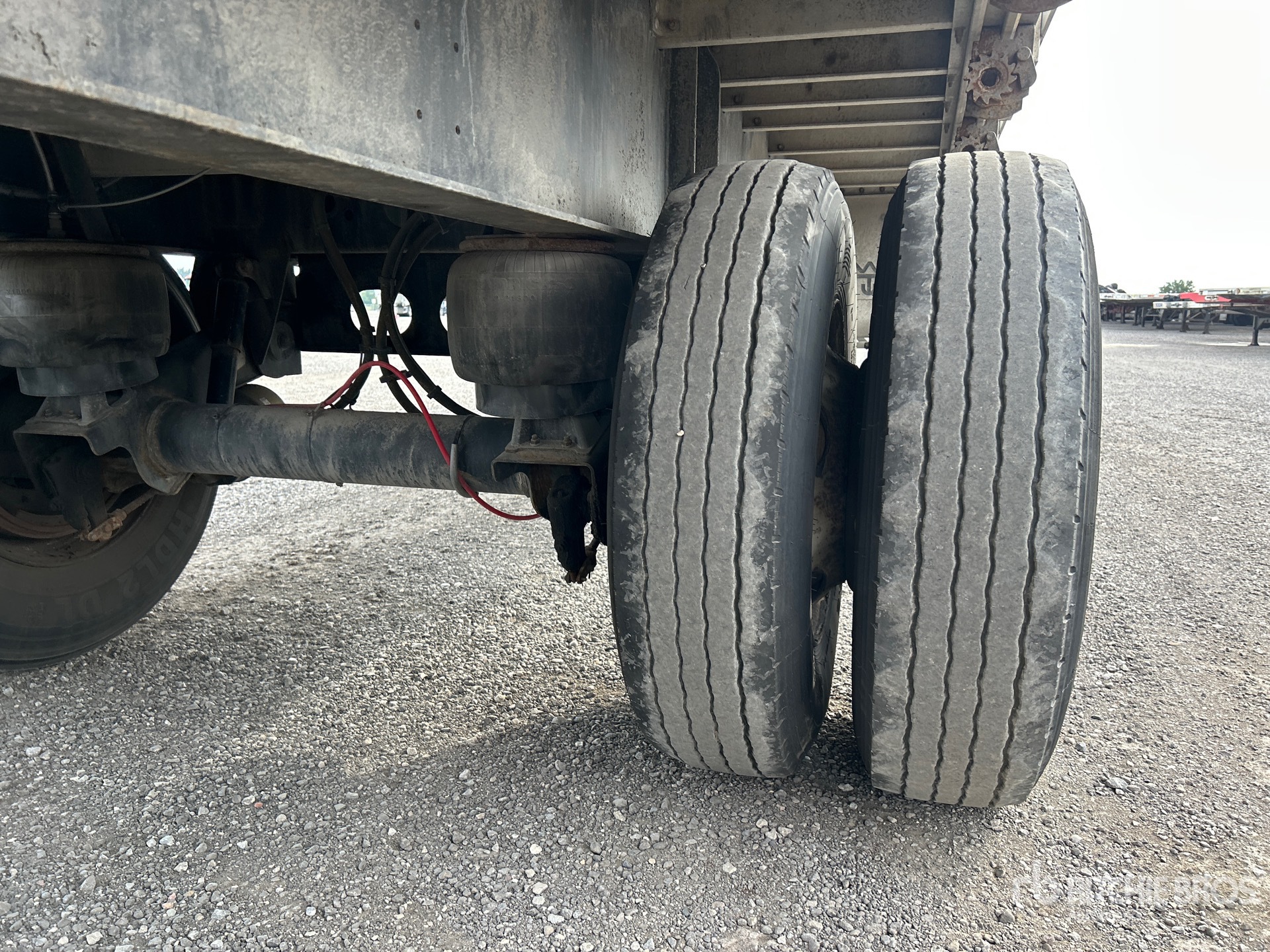 2019 Wilson 48 FT T/A SPREAD AXLE