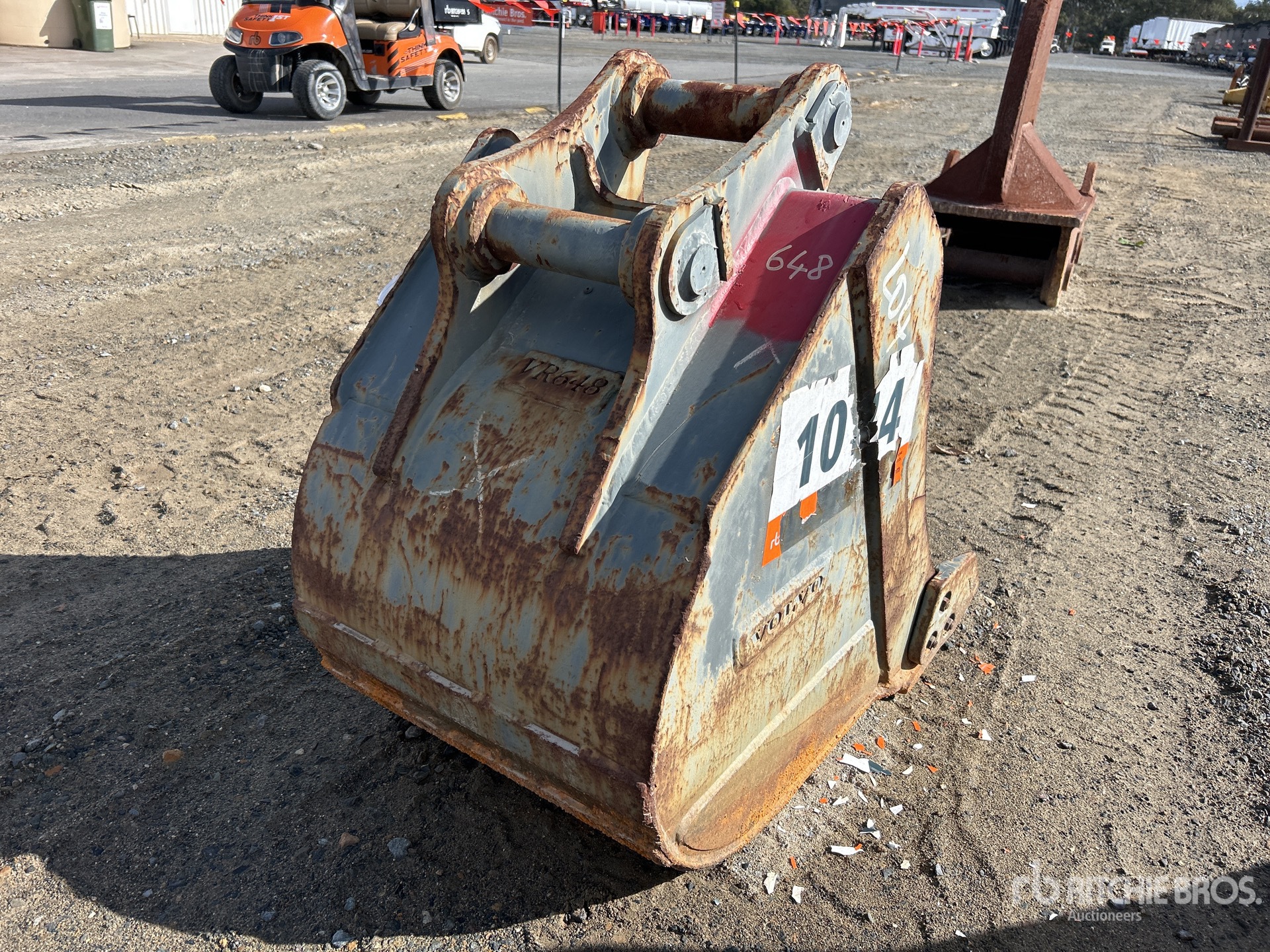 General Appearance with Picture, Right Rear Corner