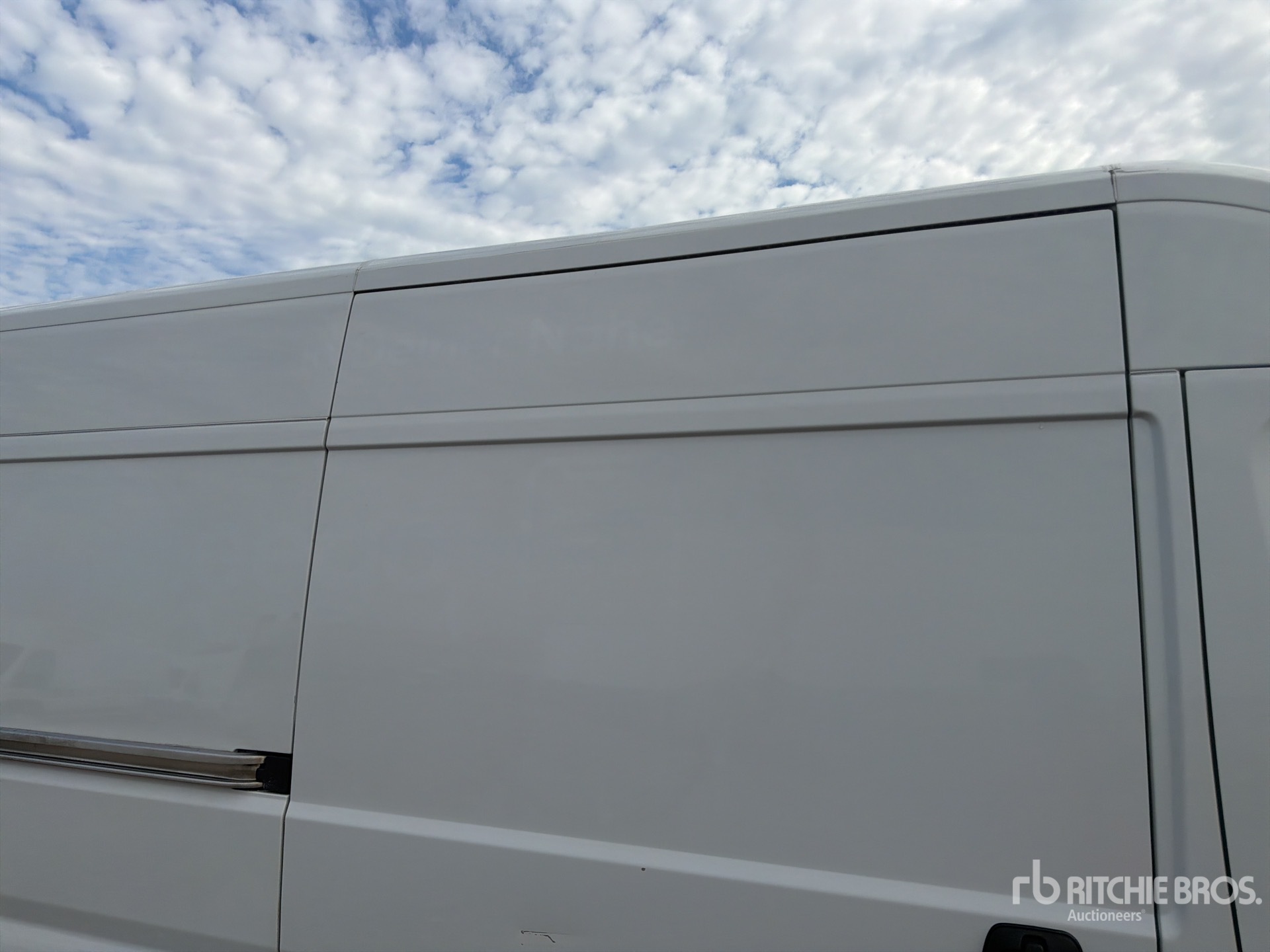 2023 Opel MOVANO 2.2