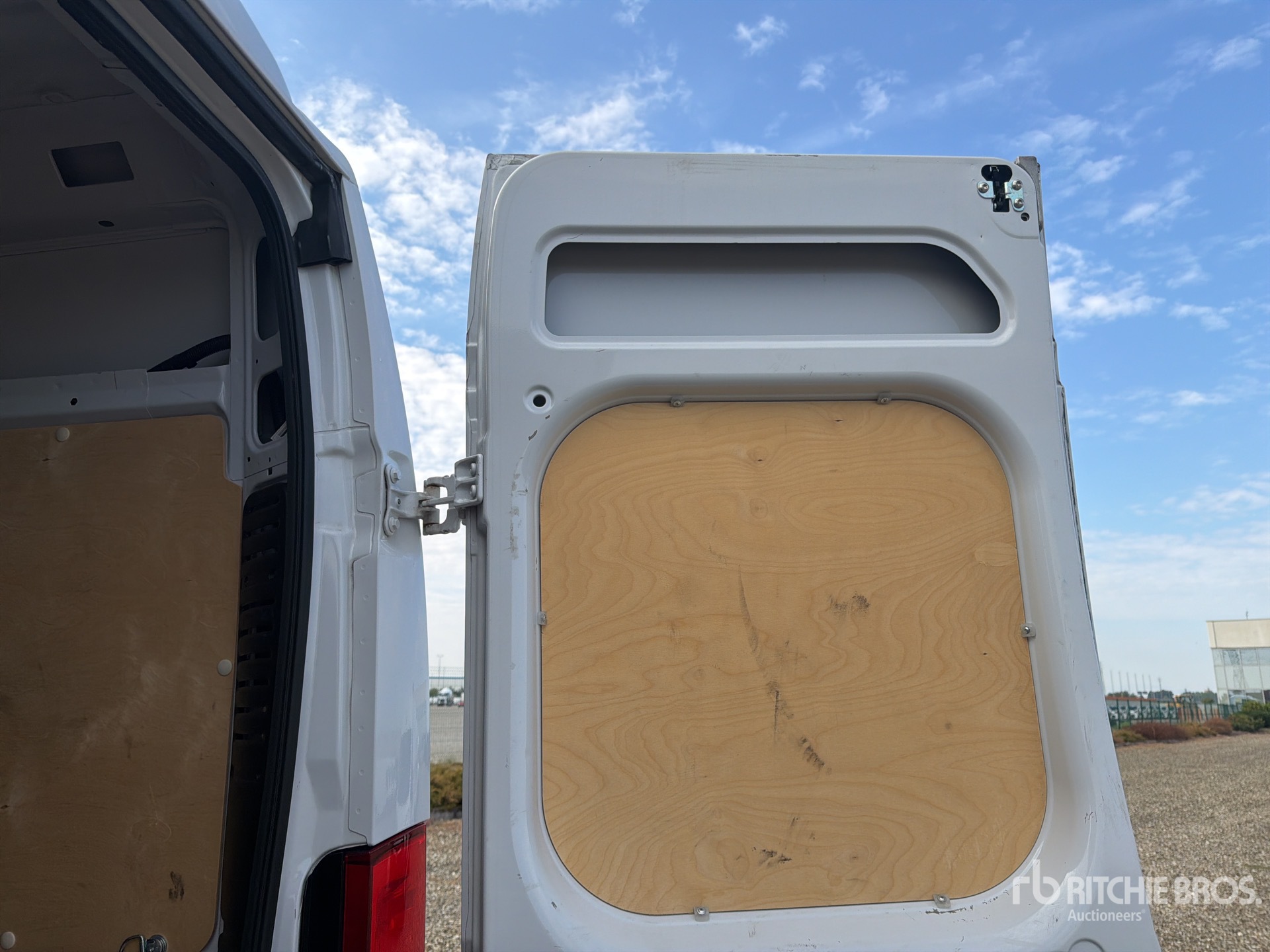 2023 Opel MOVANO 2.2