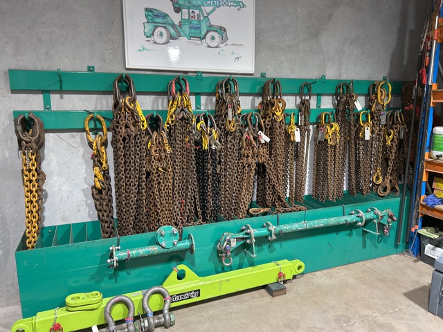 Quantity of 2-Leg & 4-Leg Chains