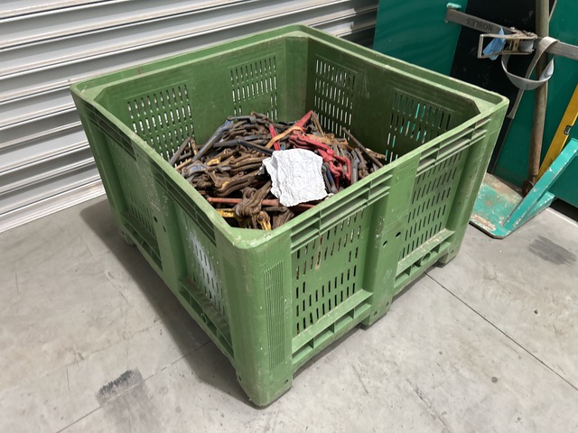 Quantity of Dog Load Binders