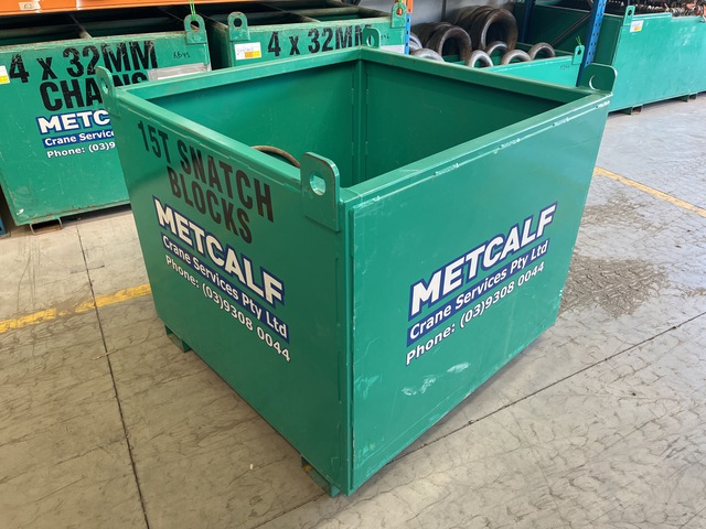 Quantity of (4) 15t Snatch Blocks w/Wire Rope