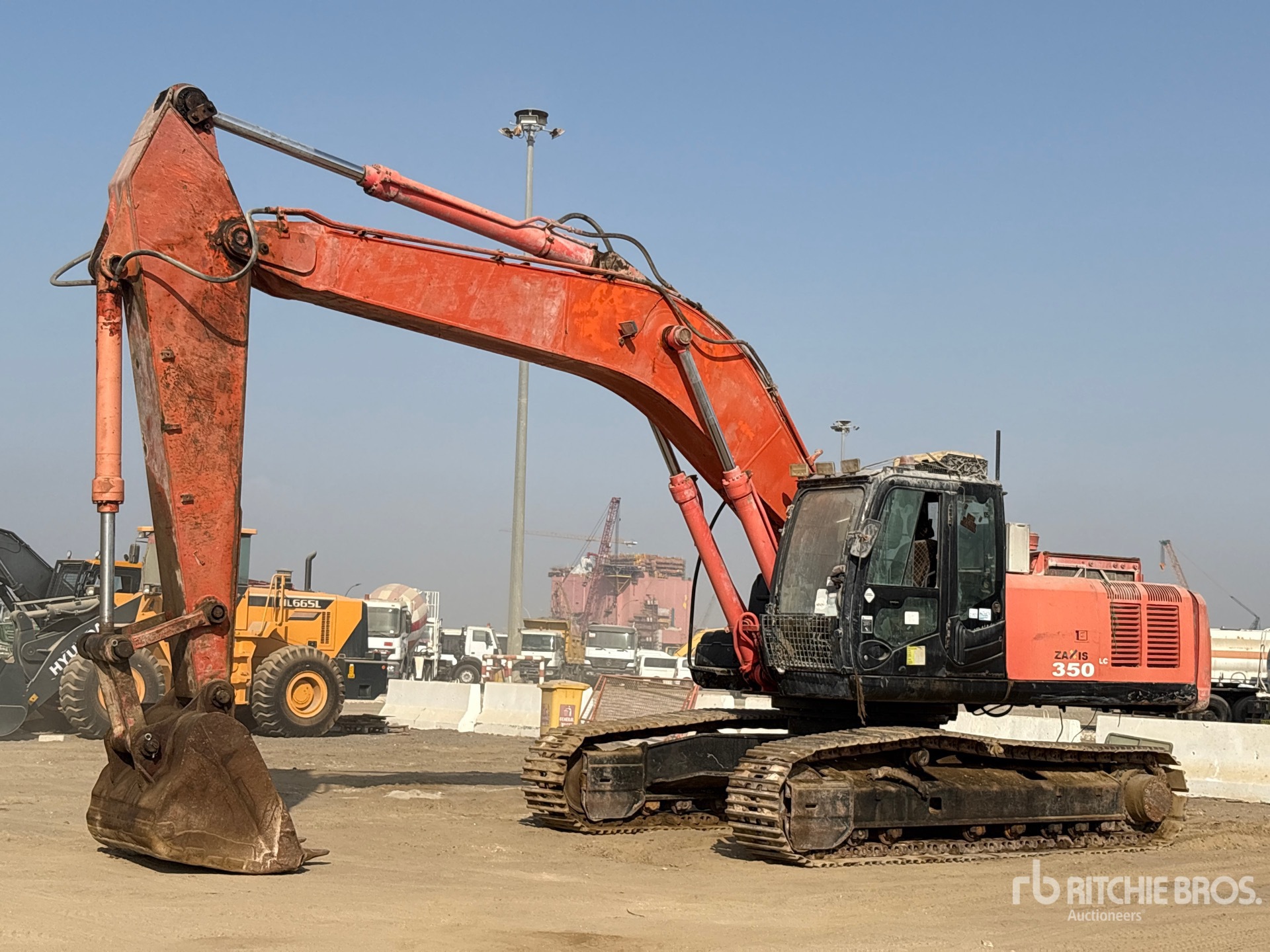 Photo of 2014 Hitachi ZX350LCH-3