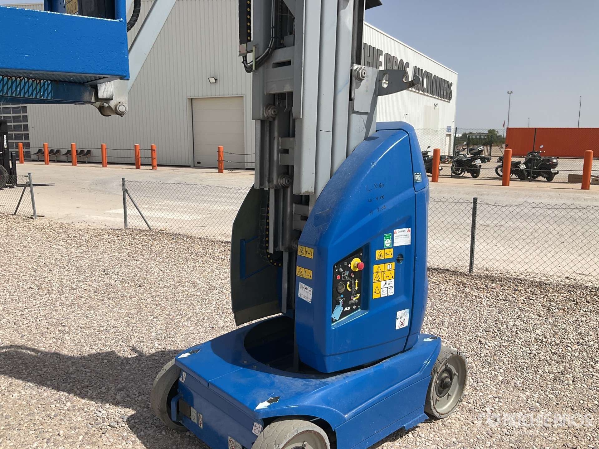 2013 JLG TOUCAN 10E