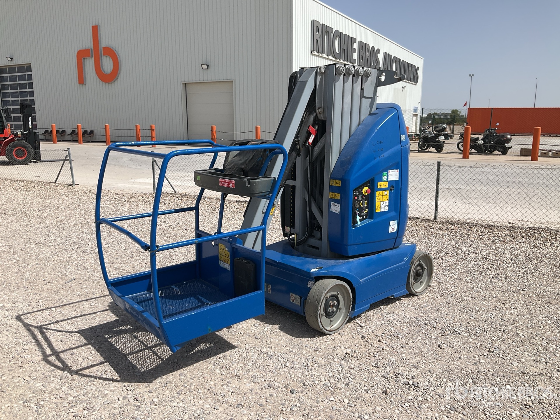 2013 JLG TOUCAN 10E