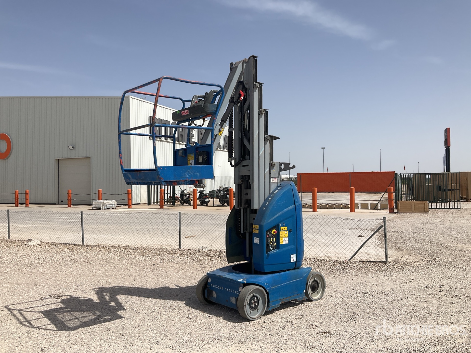 Photo of 2013 JLG TOUCAN 10E