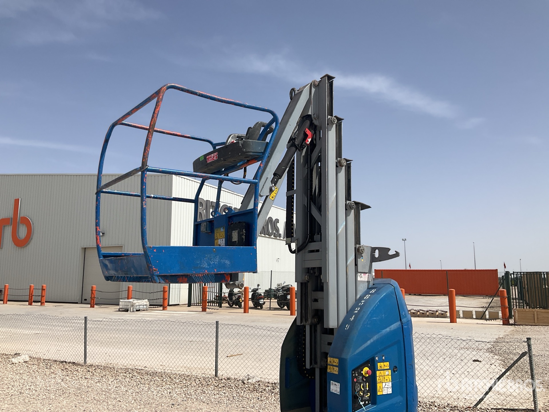 2013 JLG TOUCAN 10E