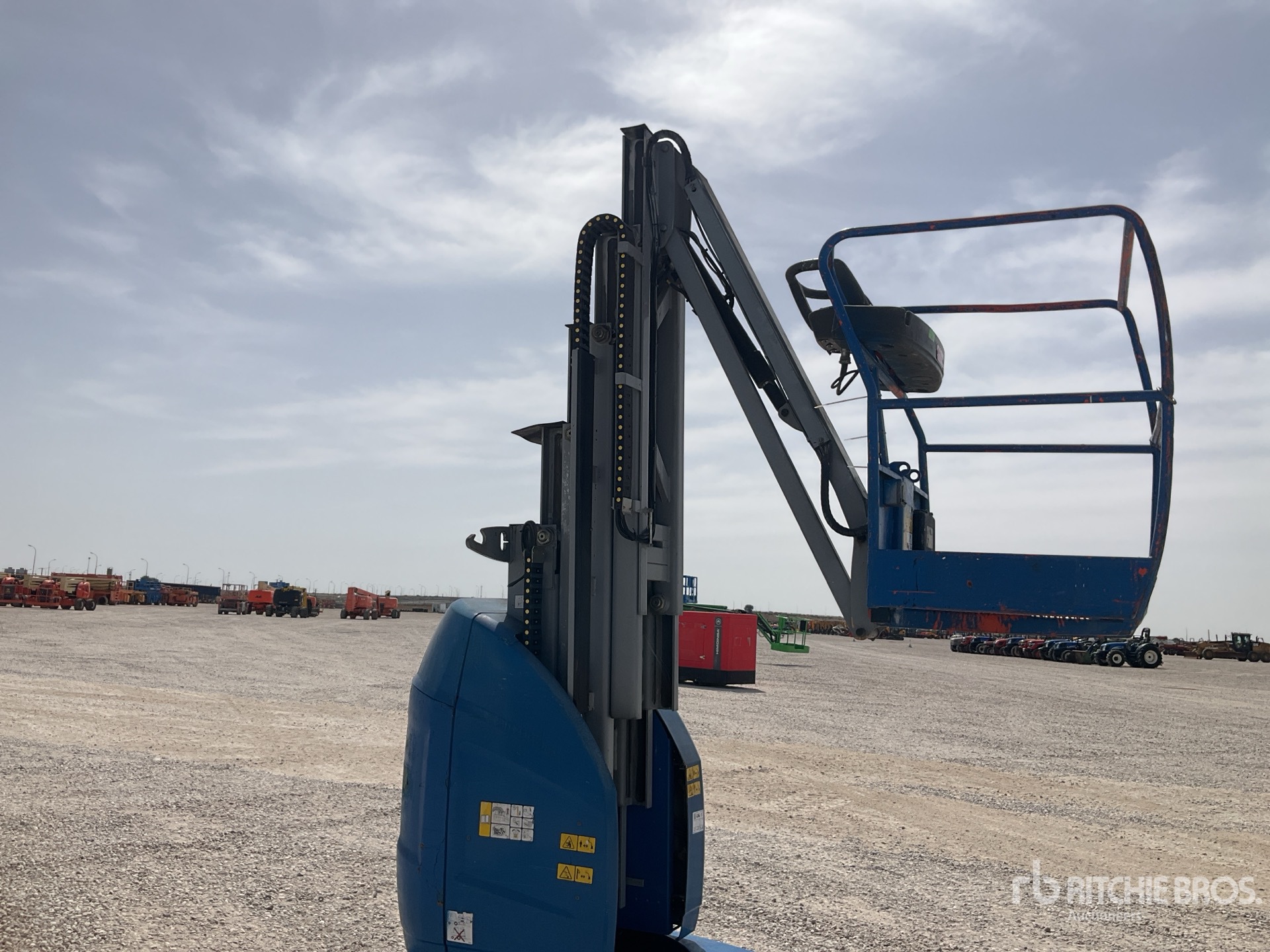 2013 JLG TOUCAN 10E