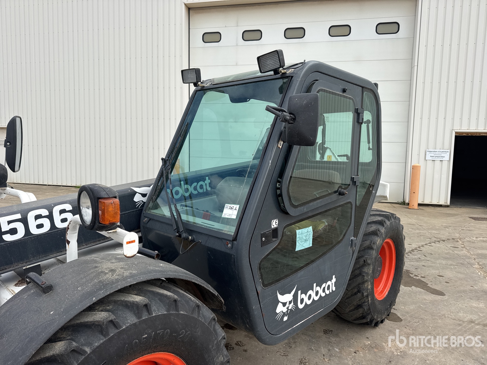 2001 Bobcat T2566