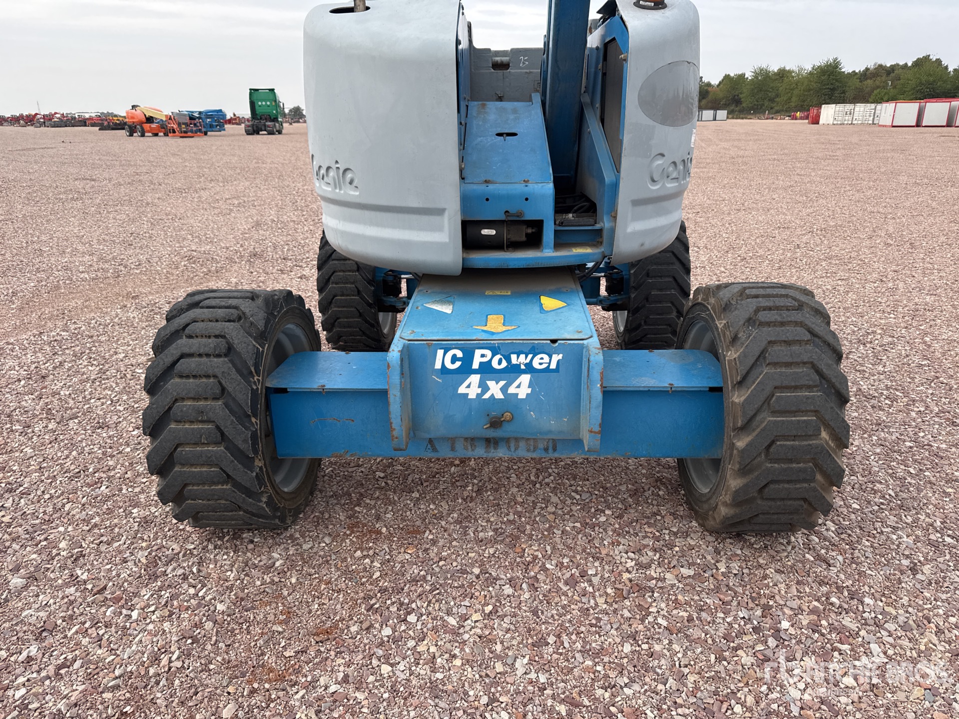 2013 Genie Z45/25J