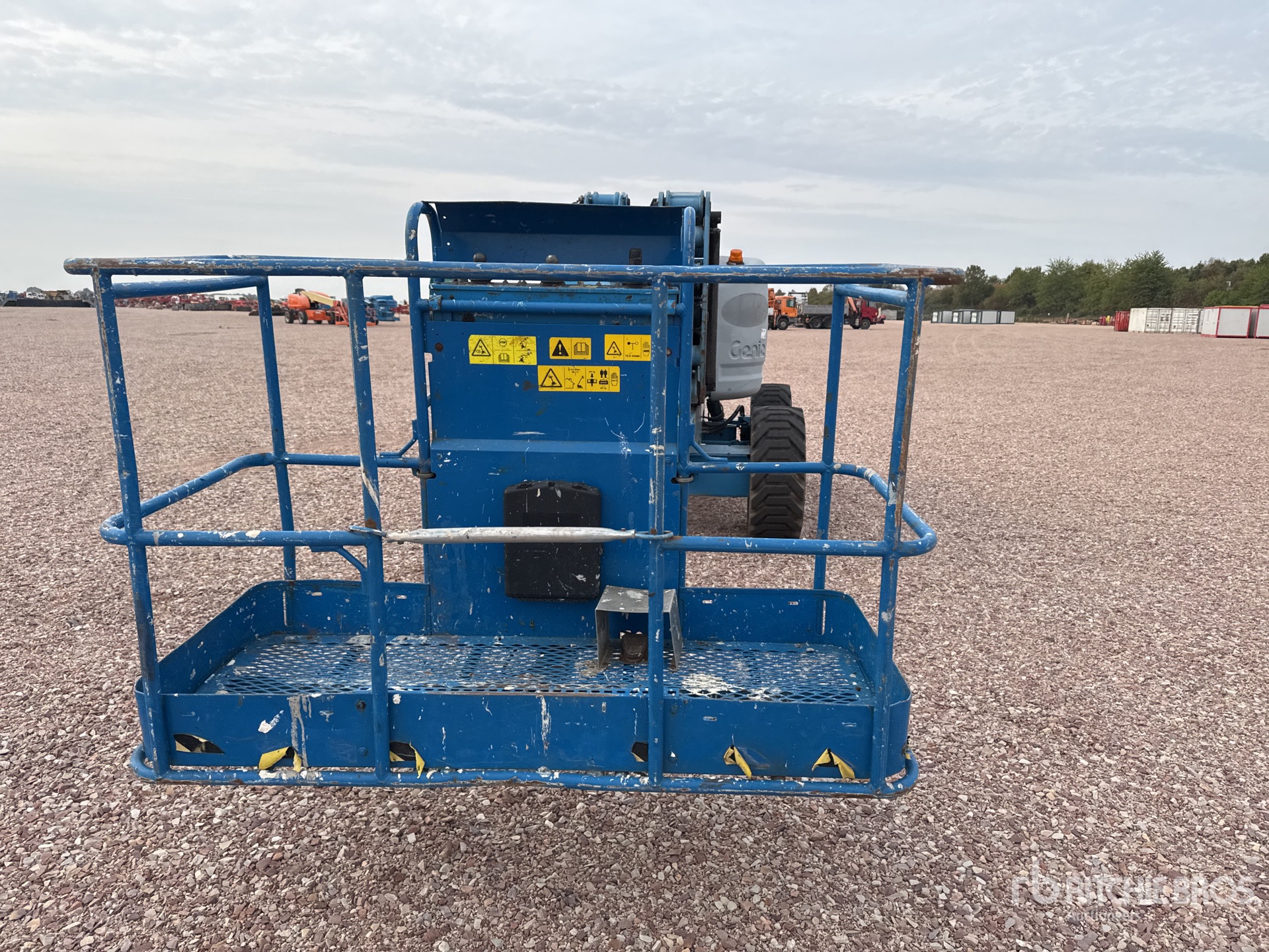 2013 Genie Z45/25J