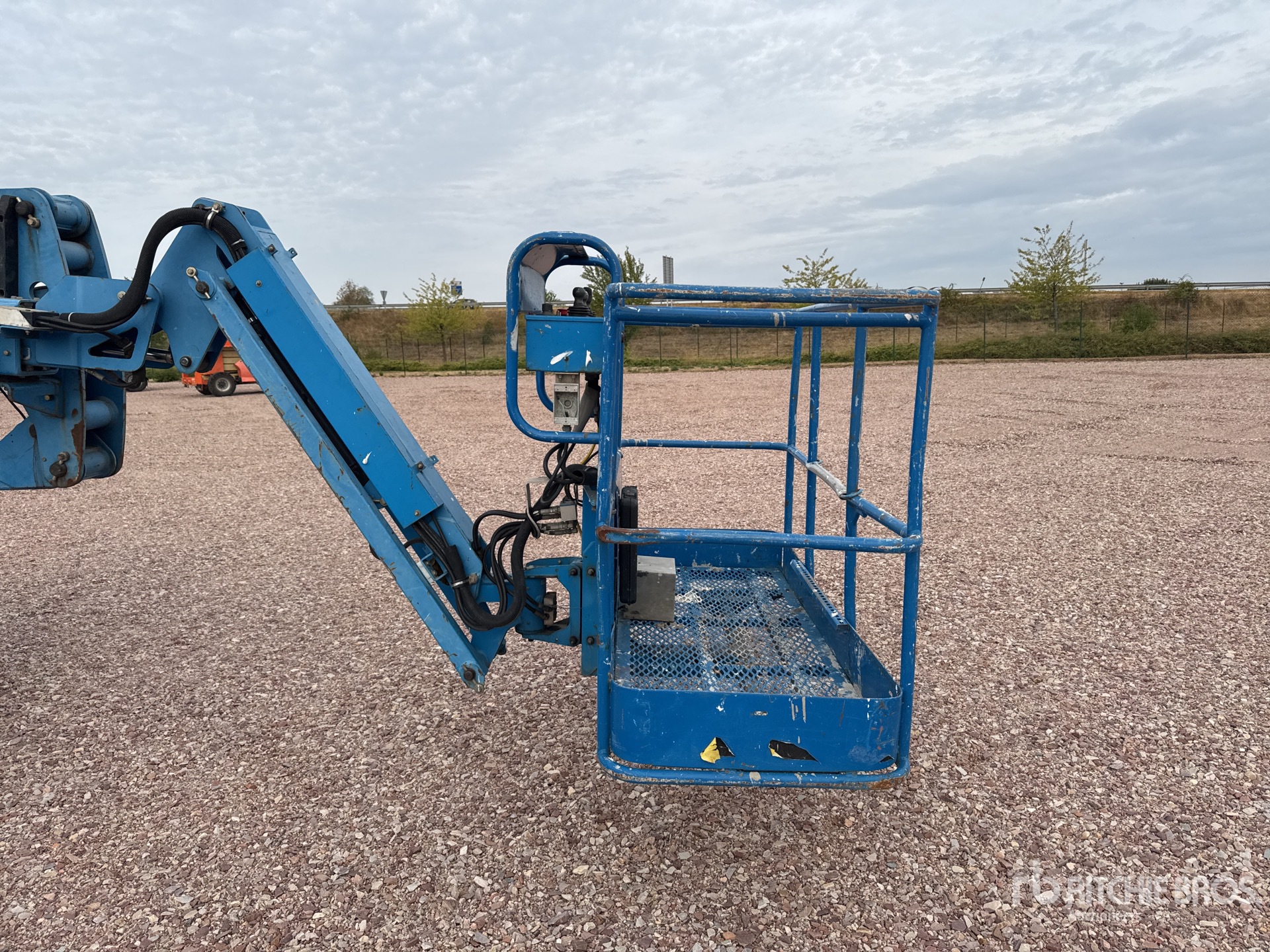 2013 Genie Z45/25J