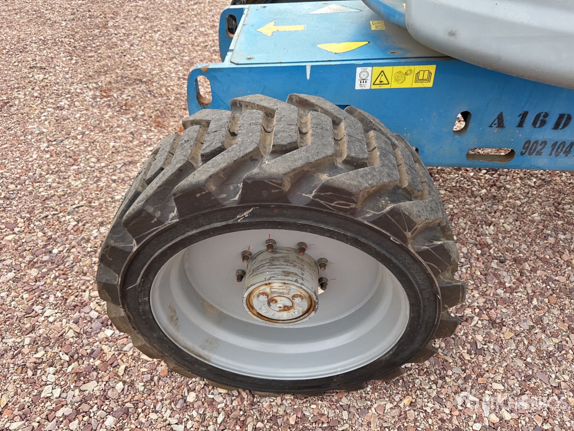 2013 Genie Z45/25J