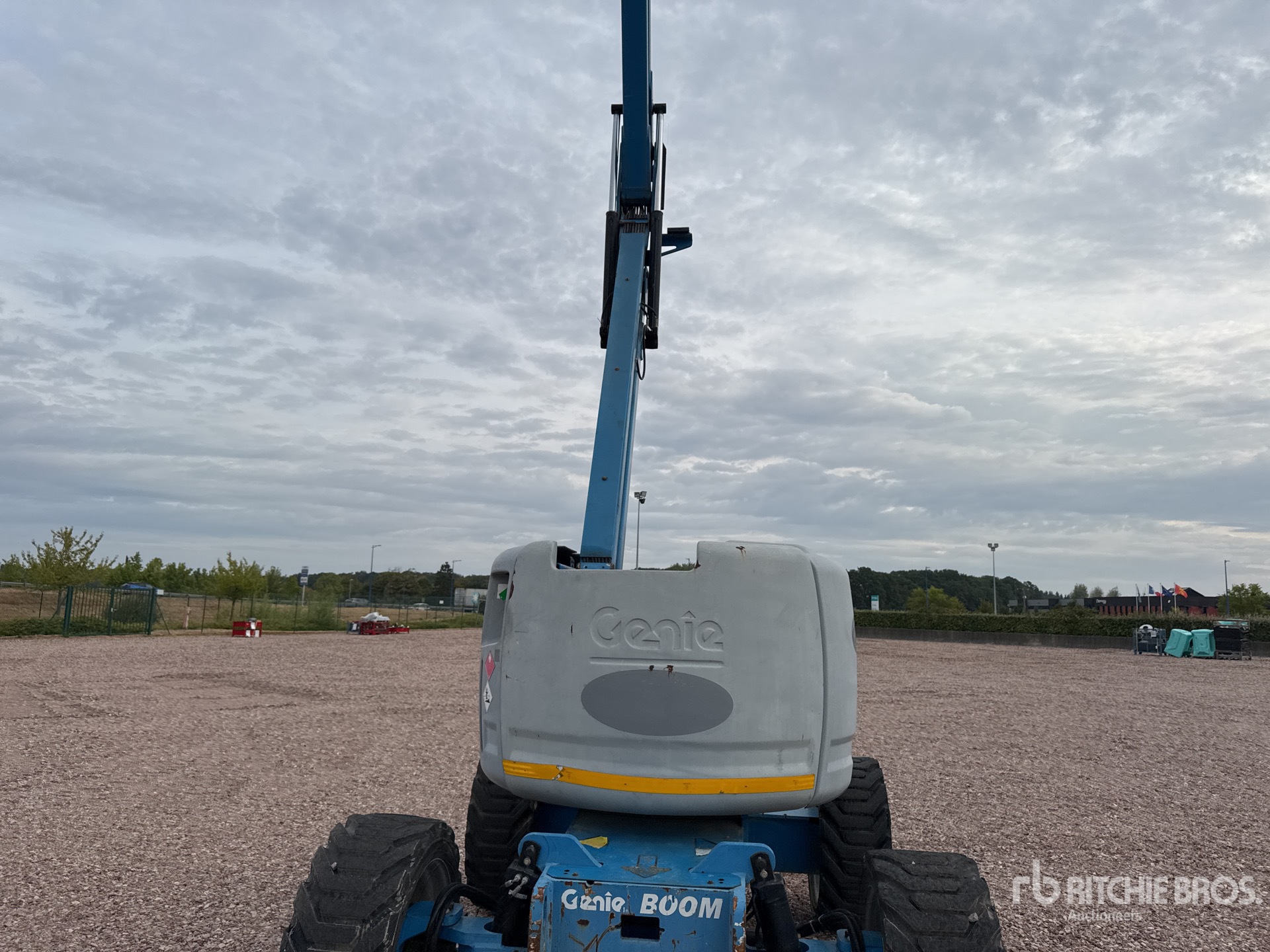 2013 Genie Z45/25J