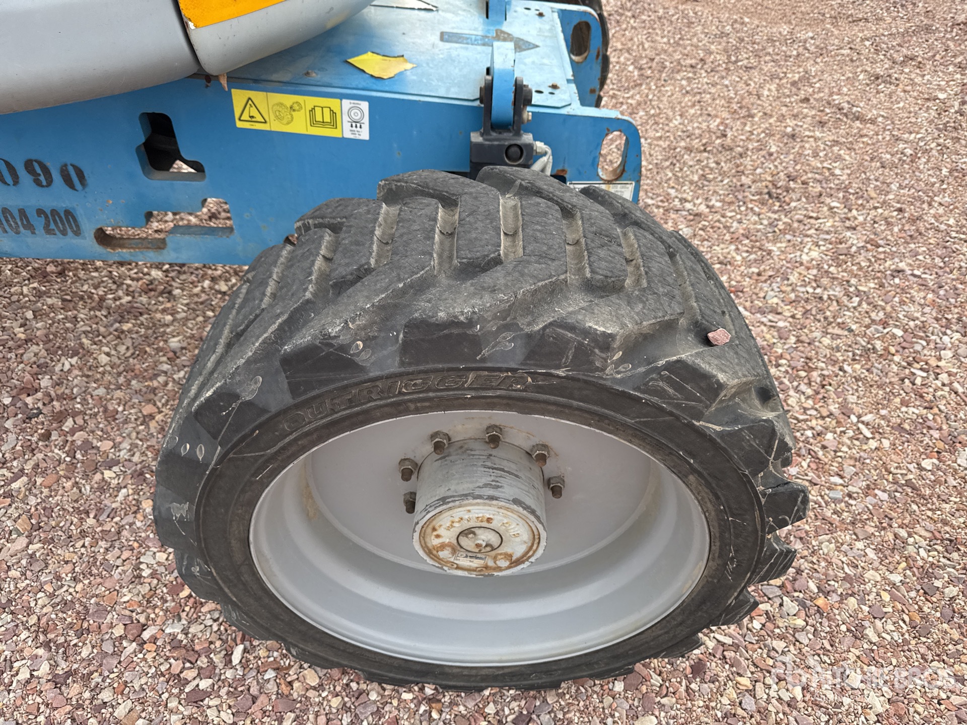2013 Genie Z45/25J