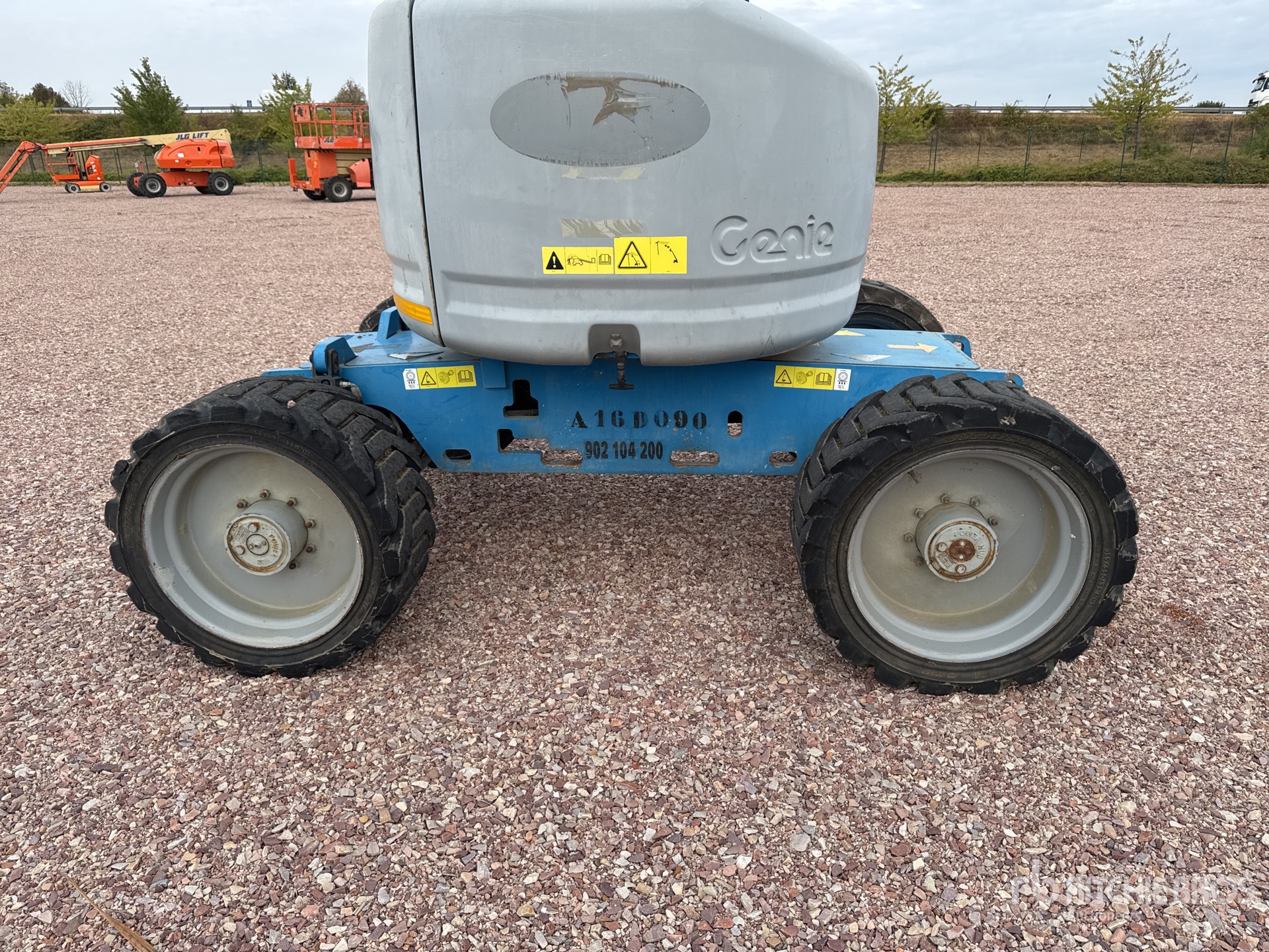 2013 Genie Z45/25J