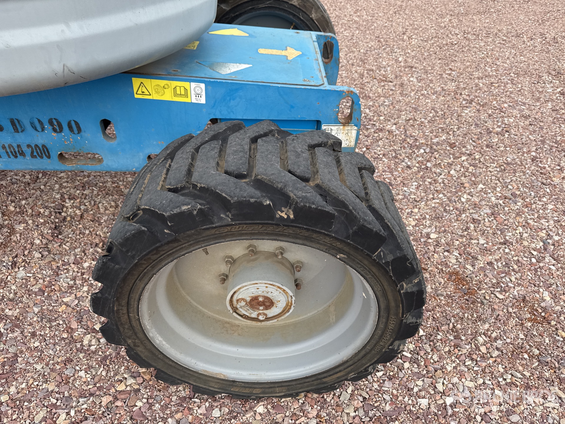 2013 Genie Z45/25J