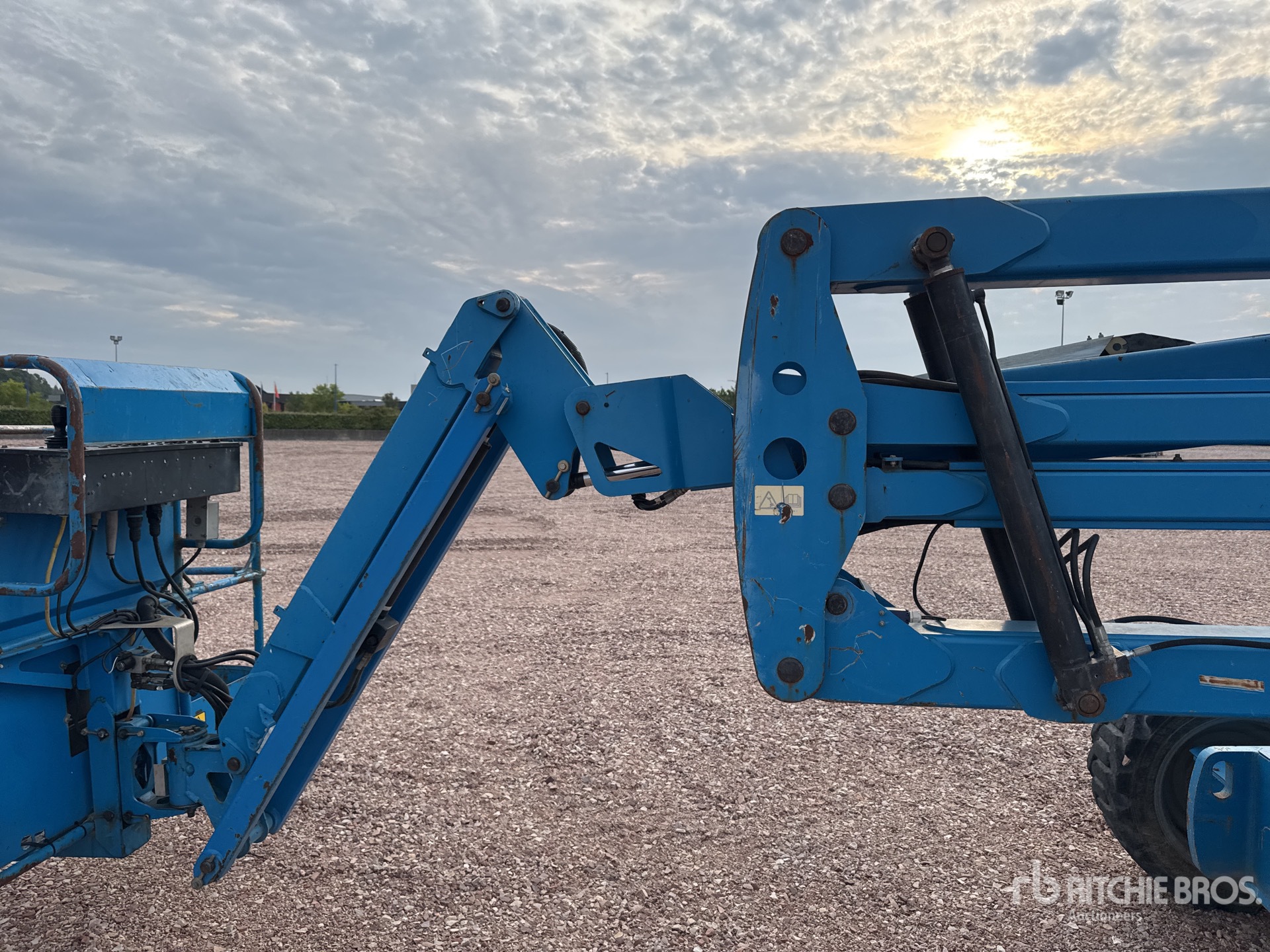 2014 Genie Z45/25J