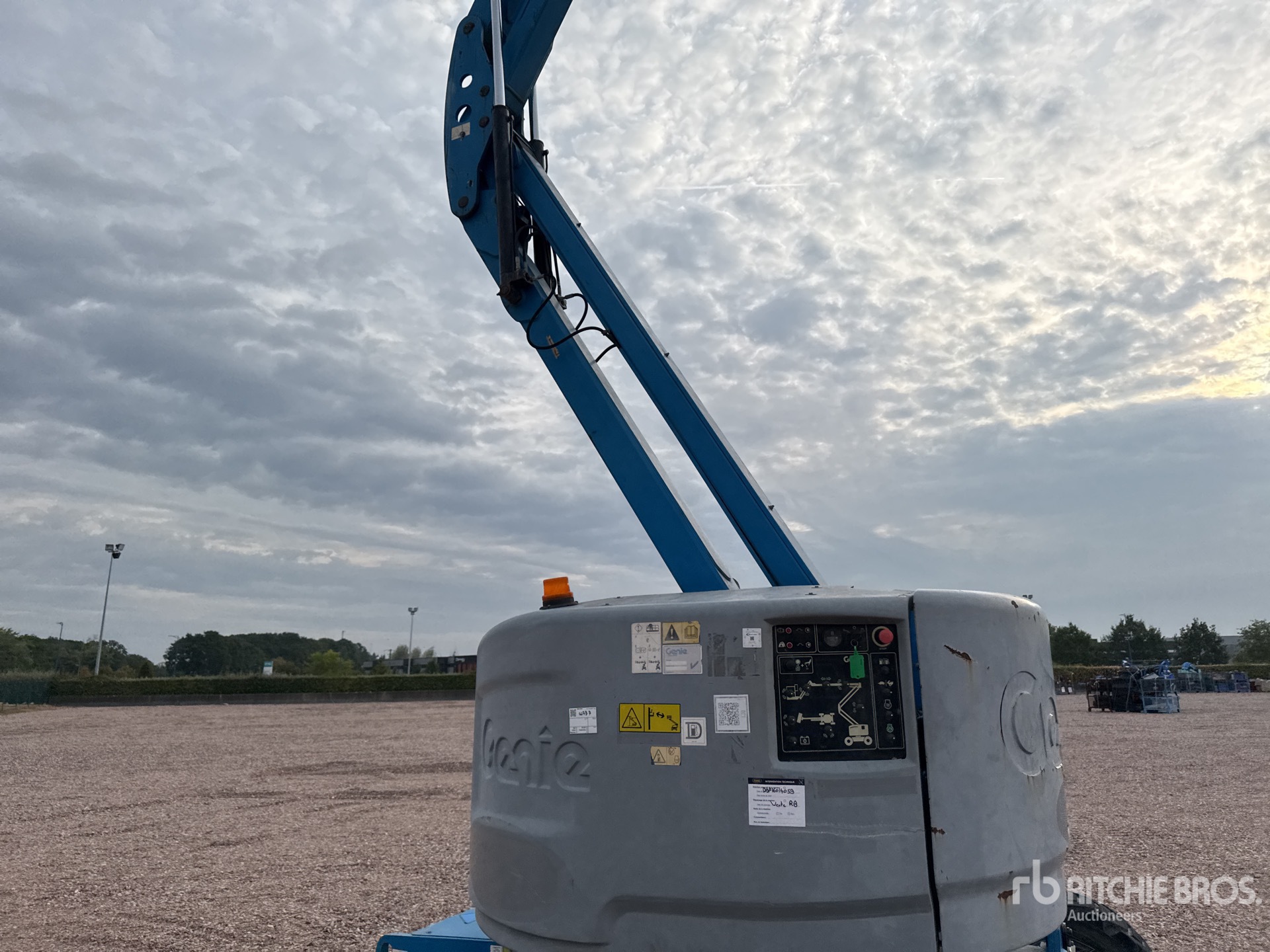 2014 Genie Z45/25J