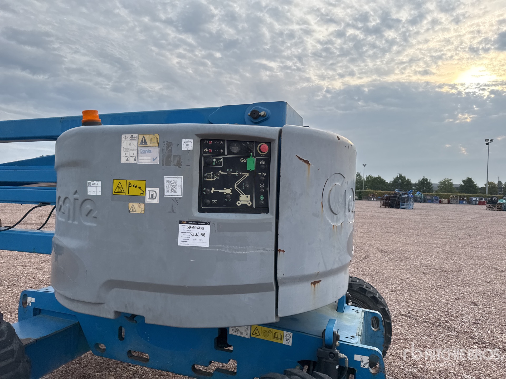 2014 Genie Z45/25J
