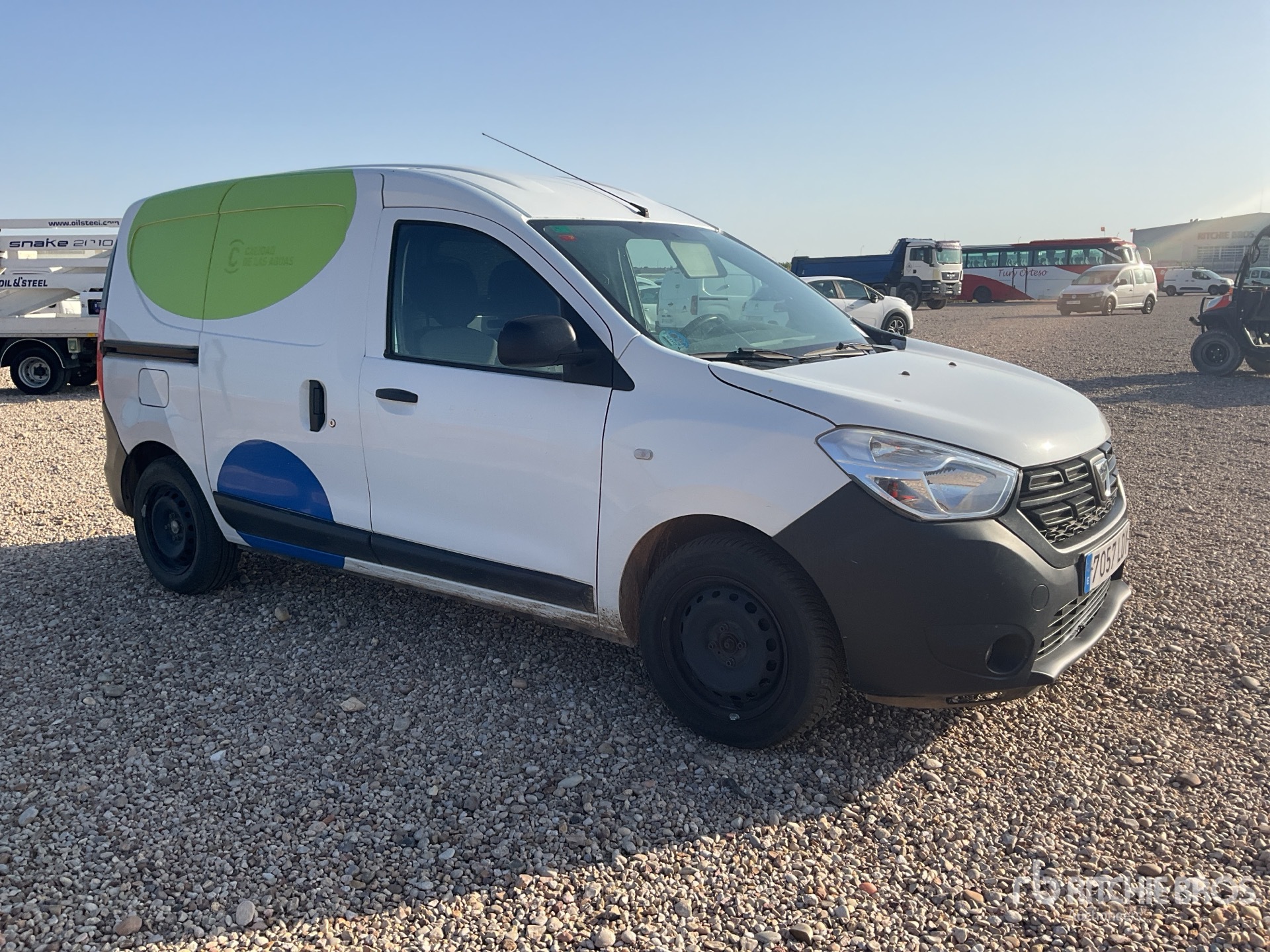 General Appearance with Picture, Right Front Corner