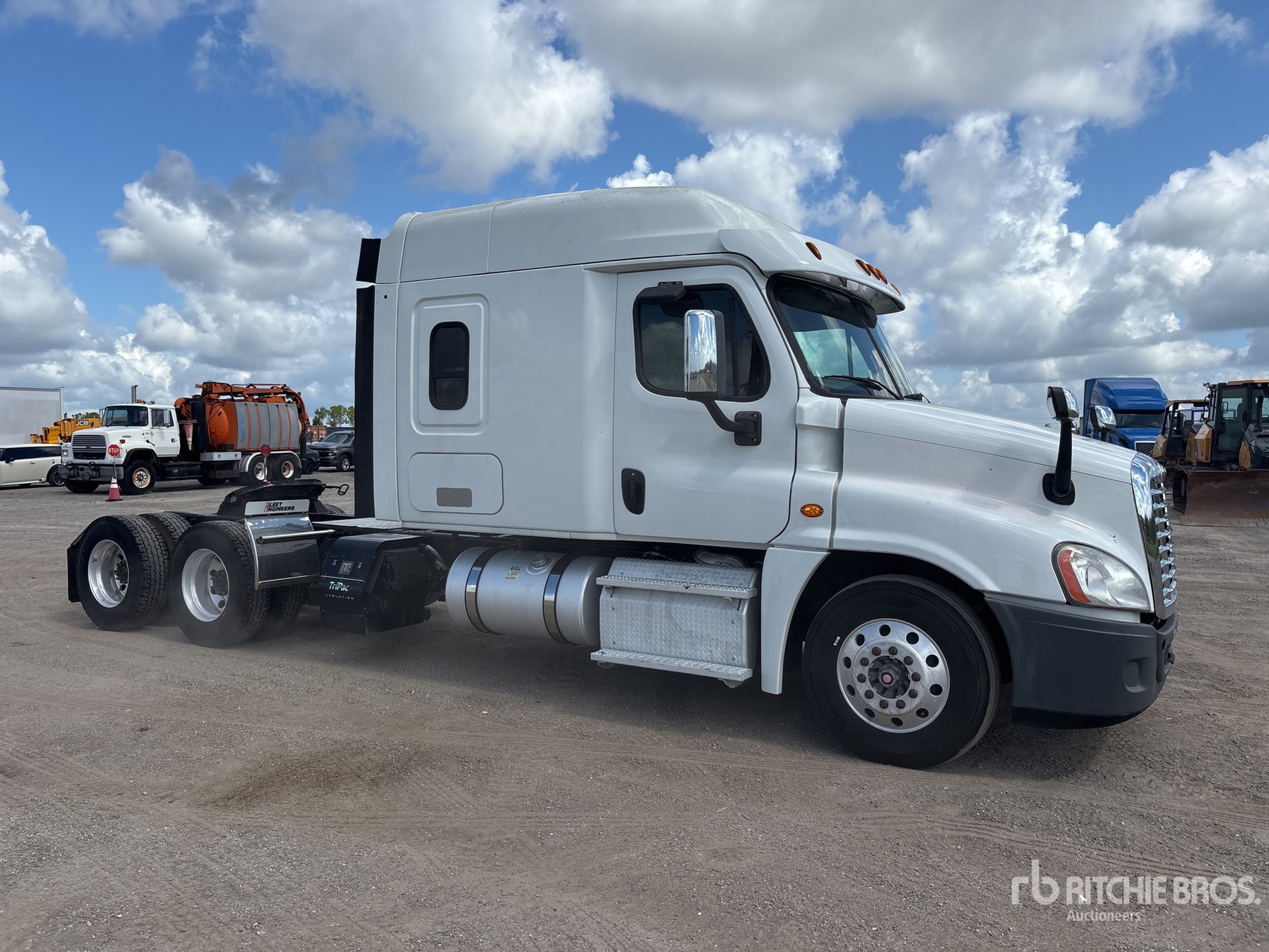 2016 Freightliner CASCADIA 125