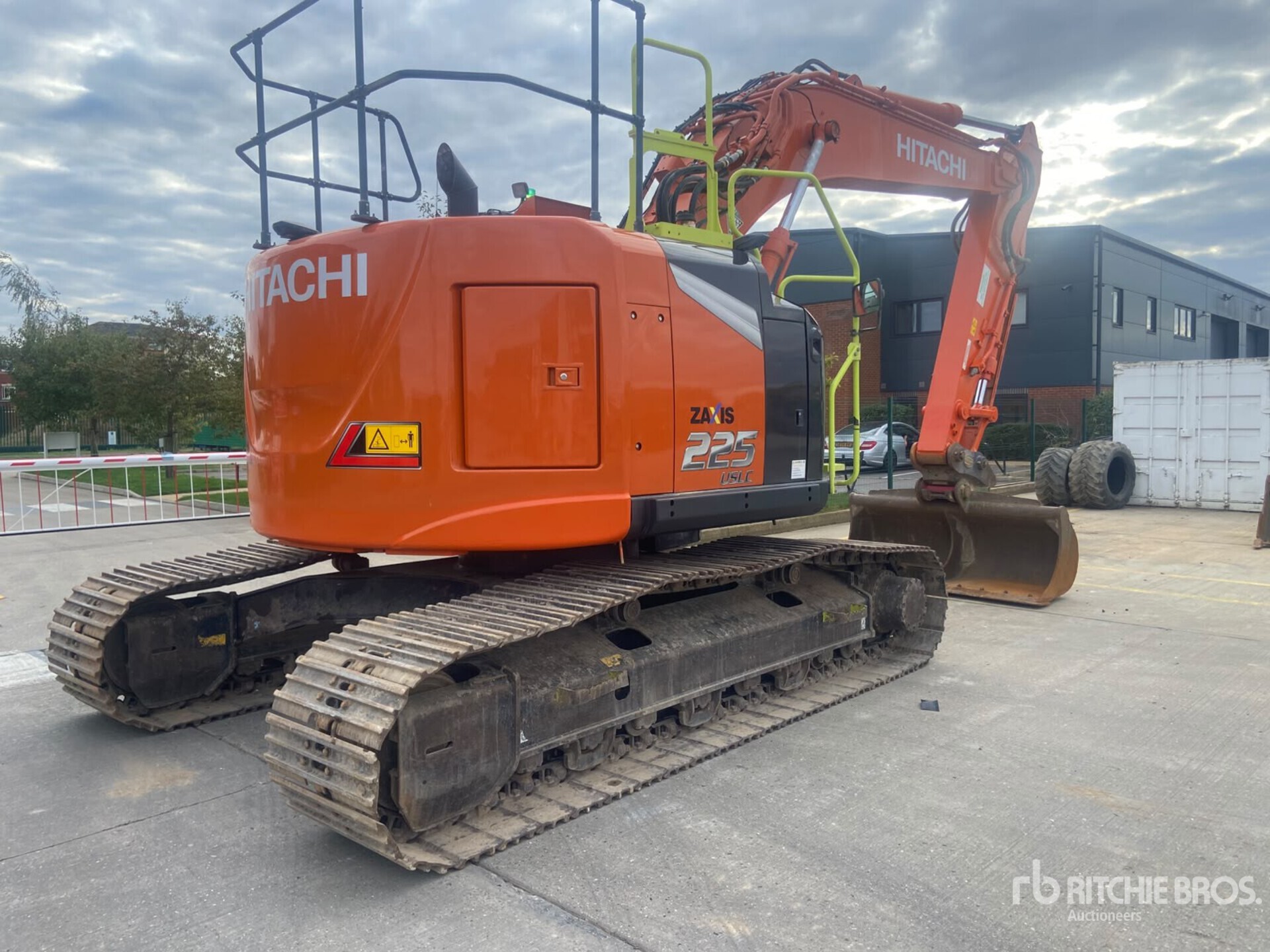 2022 Hitachi ZX225USLC-7