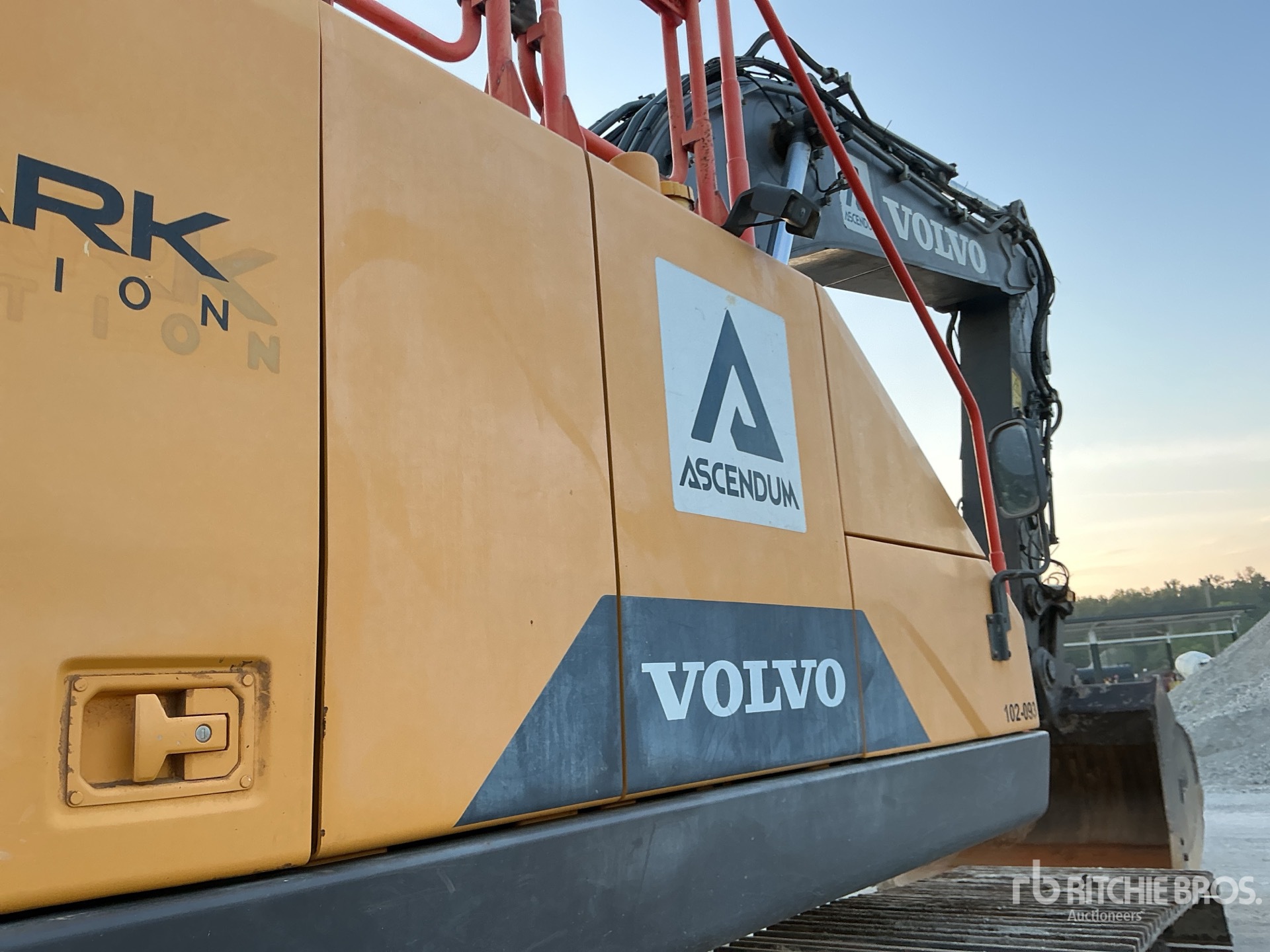 2020 Volvo EC380EL