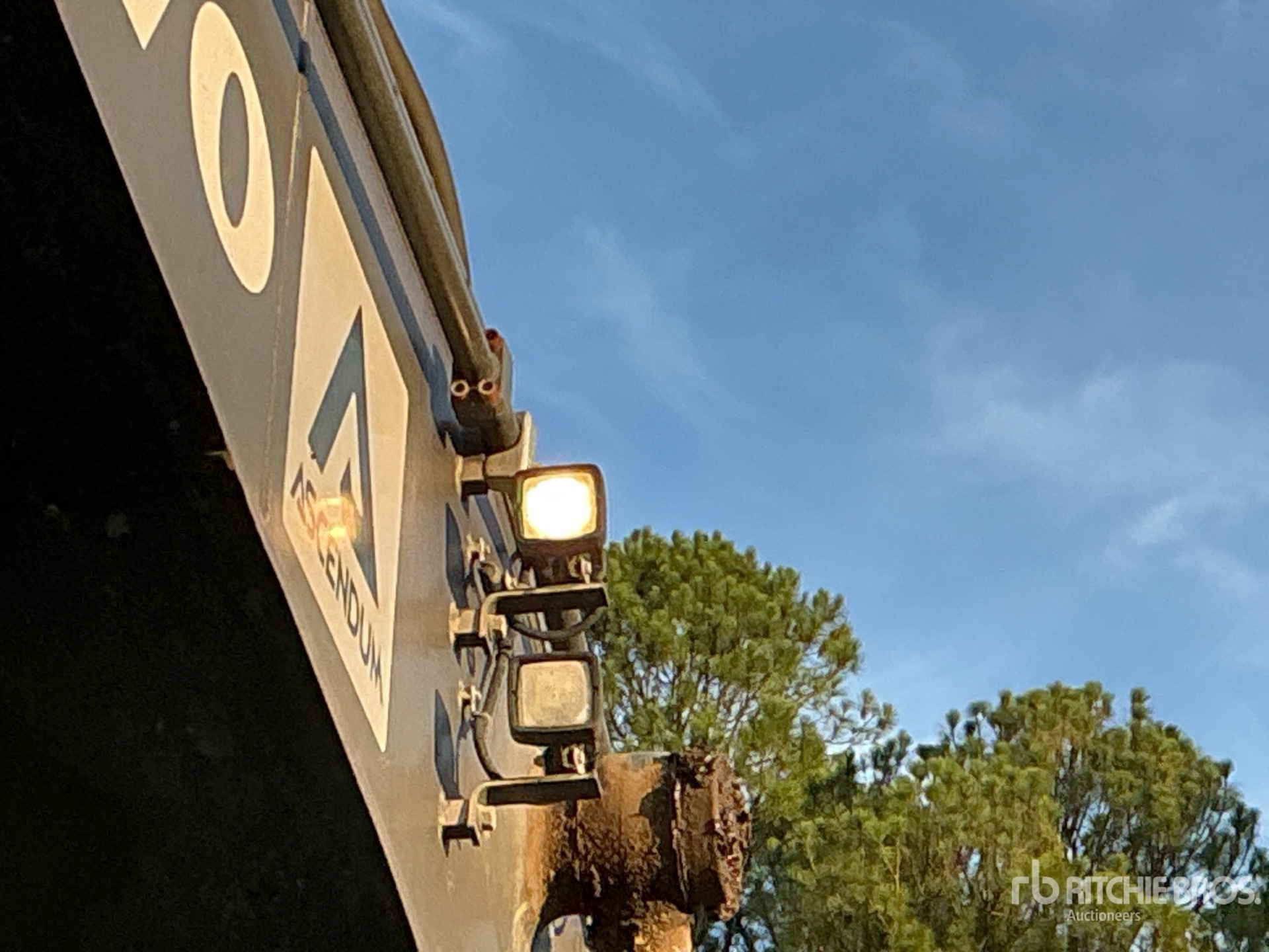 2020 Volvo EC380EL