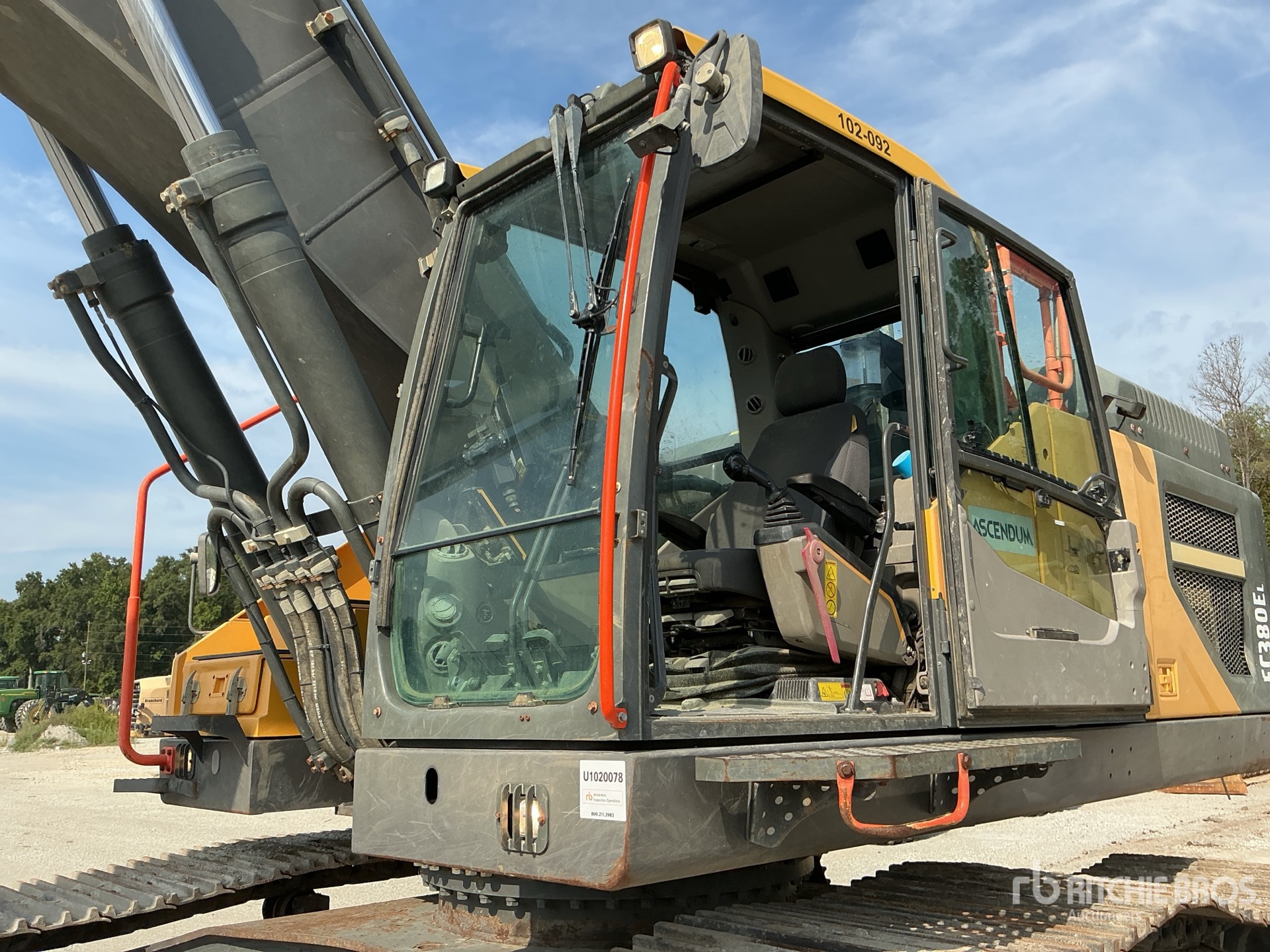 Photo of 2020 Volvo EC380EL