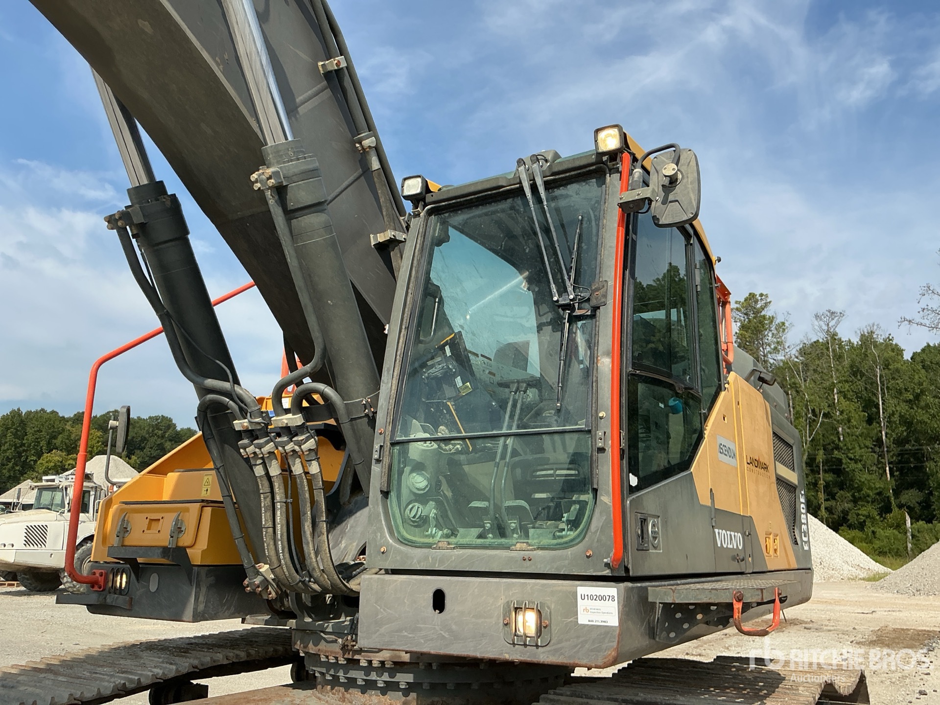 2020 Volvo EC380EL