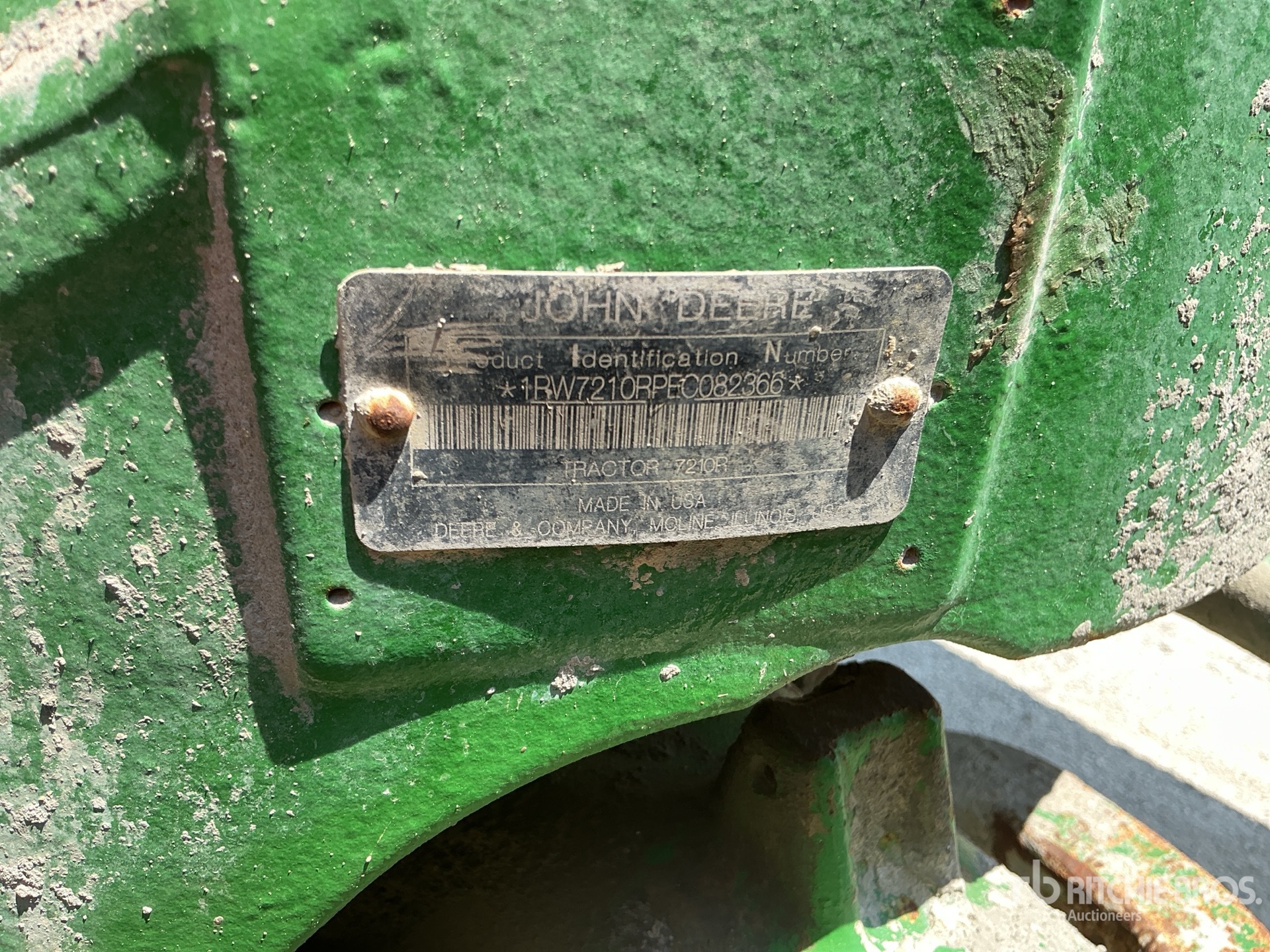 2014 John Deere 7210R