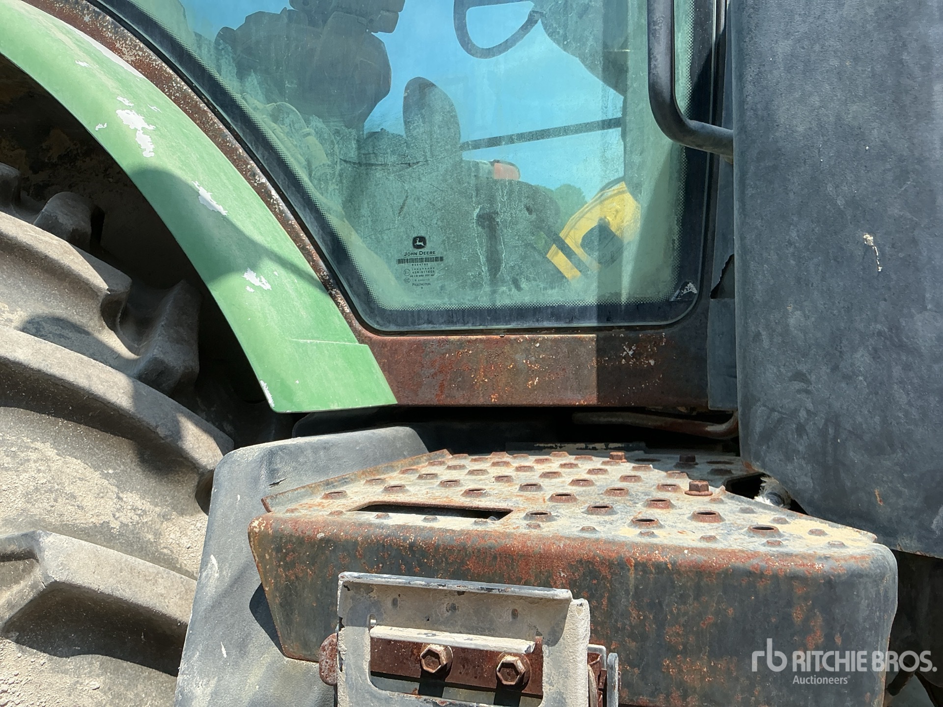 2014 John Deere 7210R